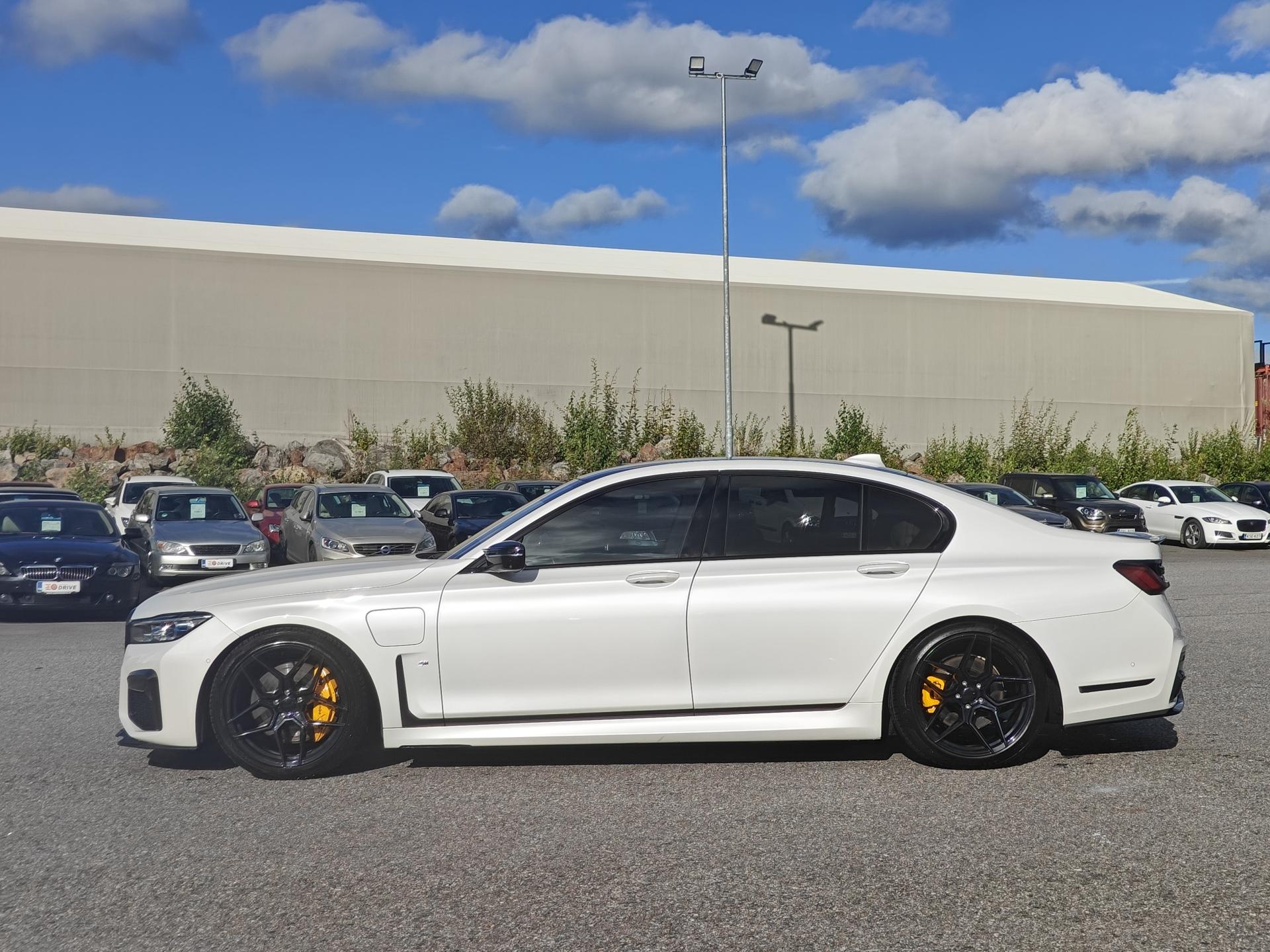 BMW 745 2020