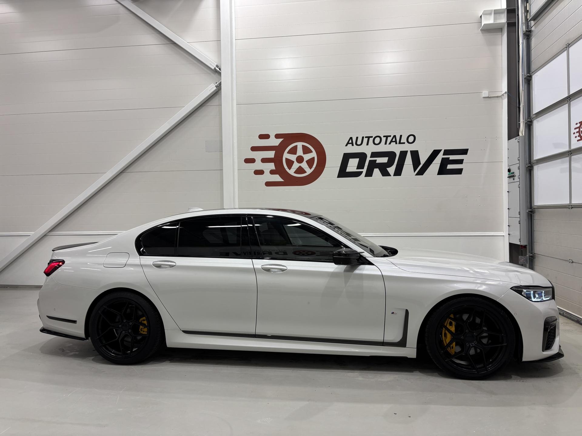BMW 745 2020