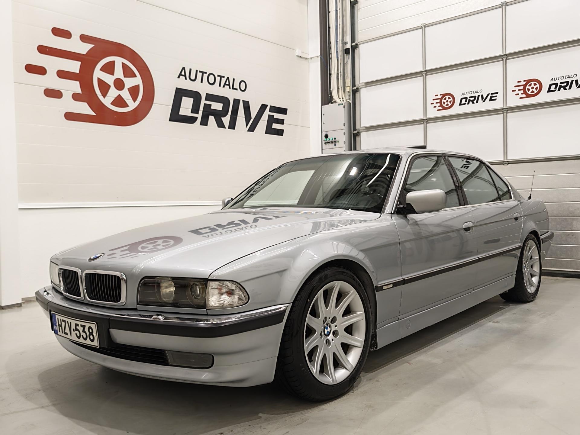 BMW 750 1995