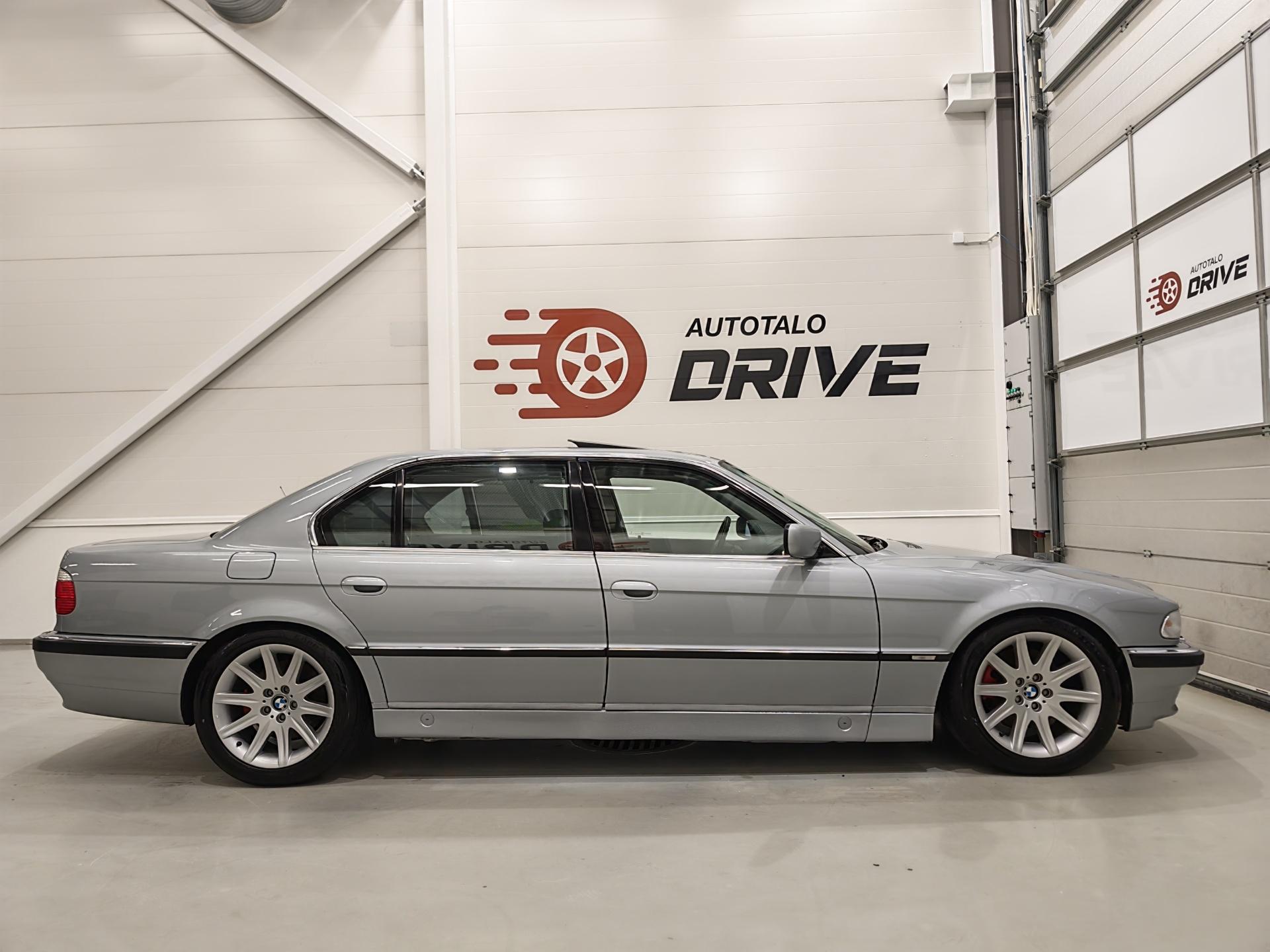 BMW 750 1995