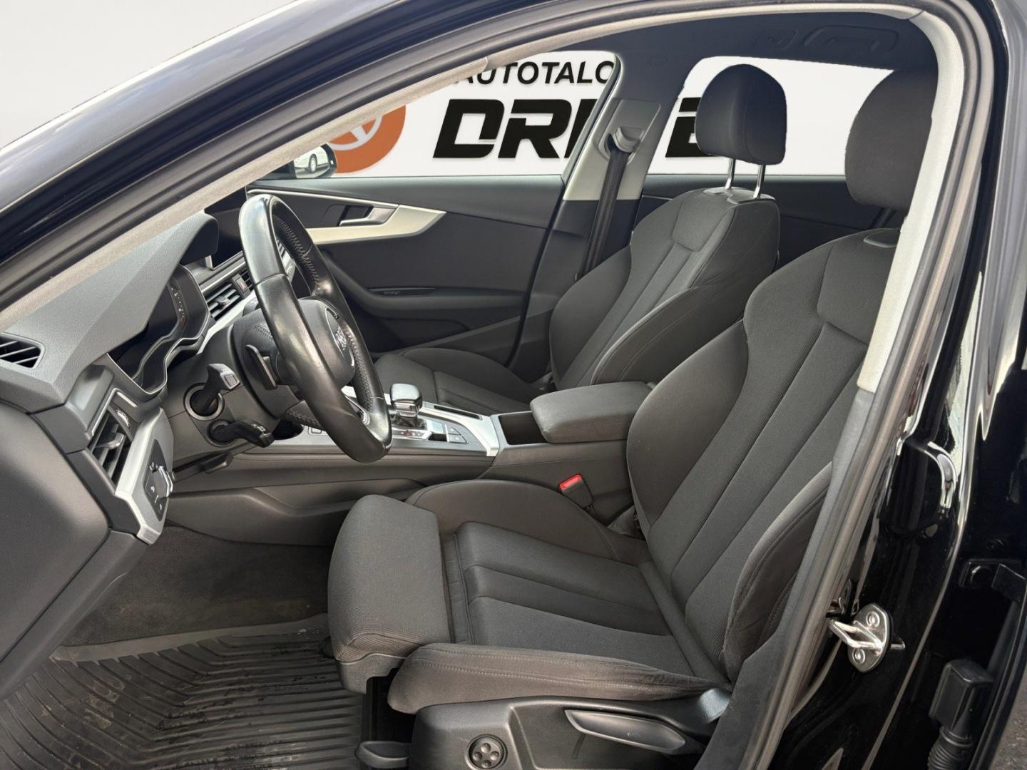 AUDI A4 2016