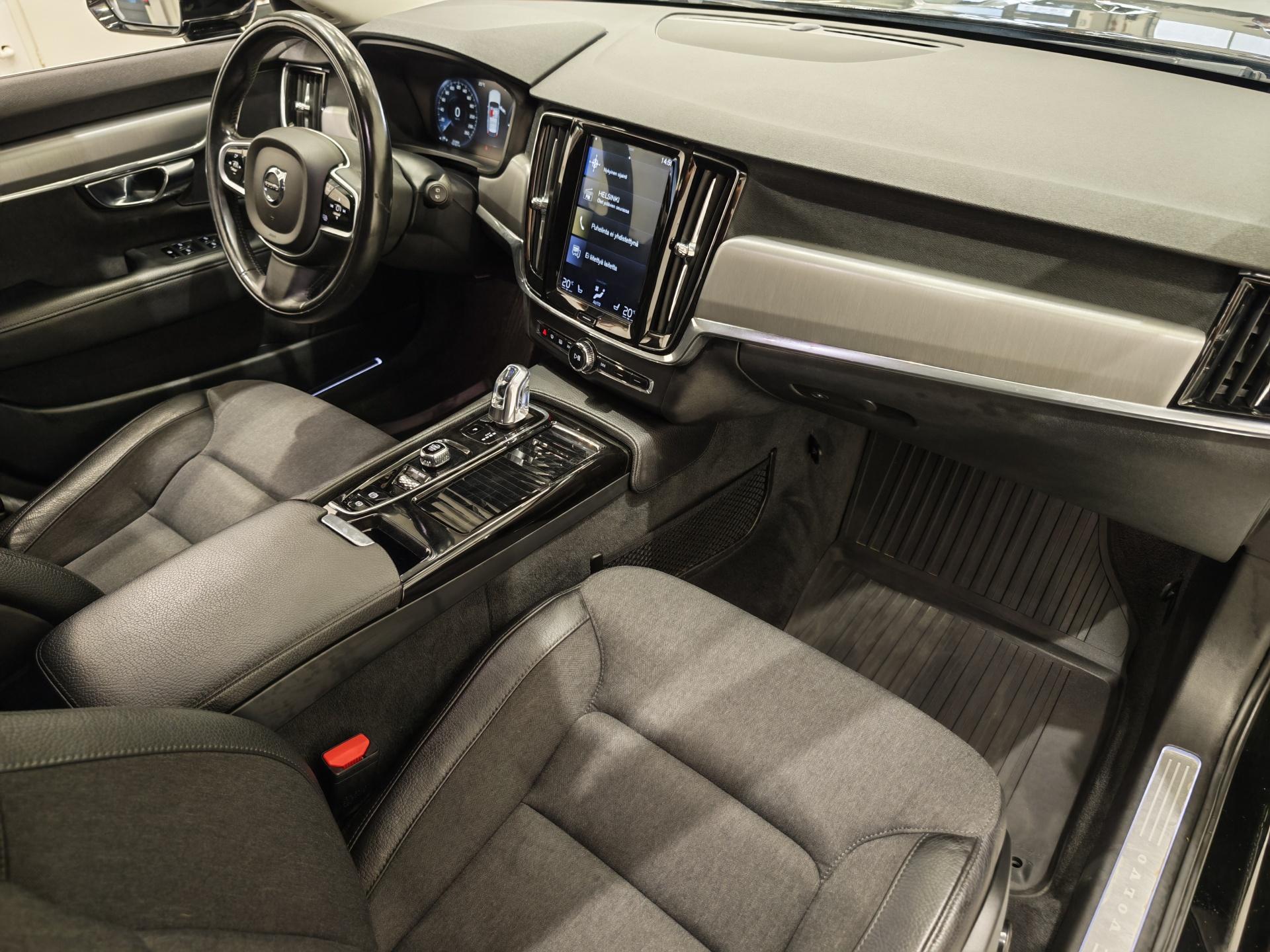 VOLVO V90 2019