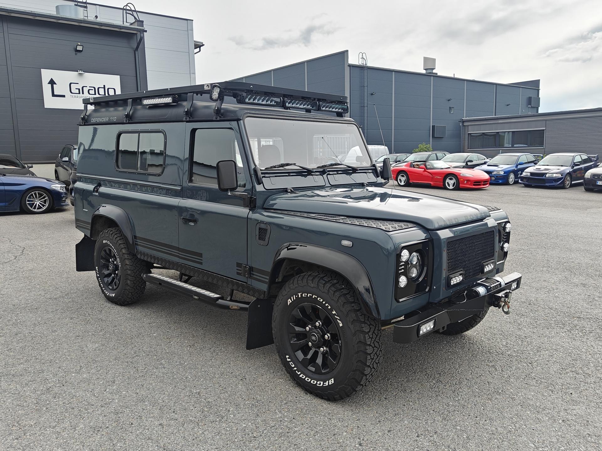 LAND ROVER Defender 2003