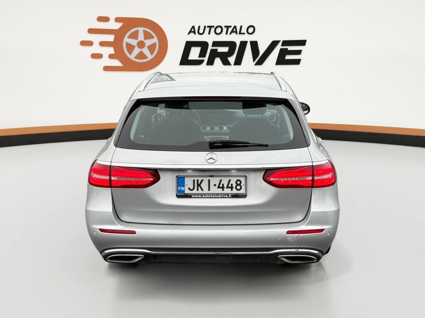 MERCEDES-BENZ E 2017