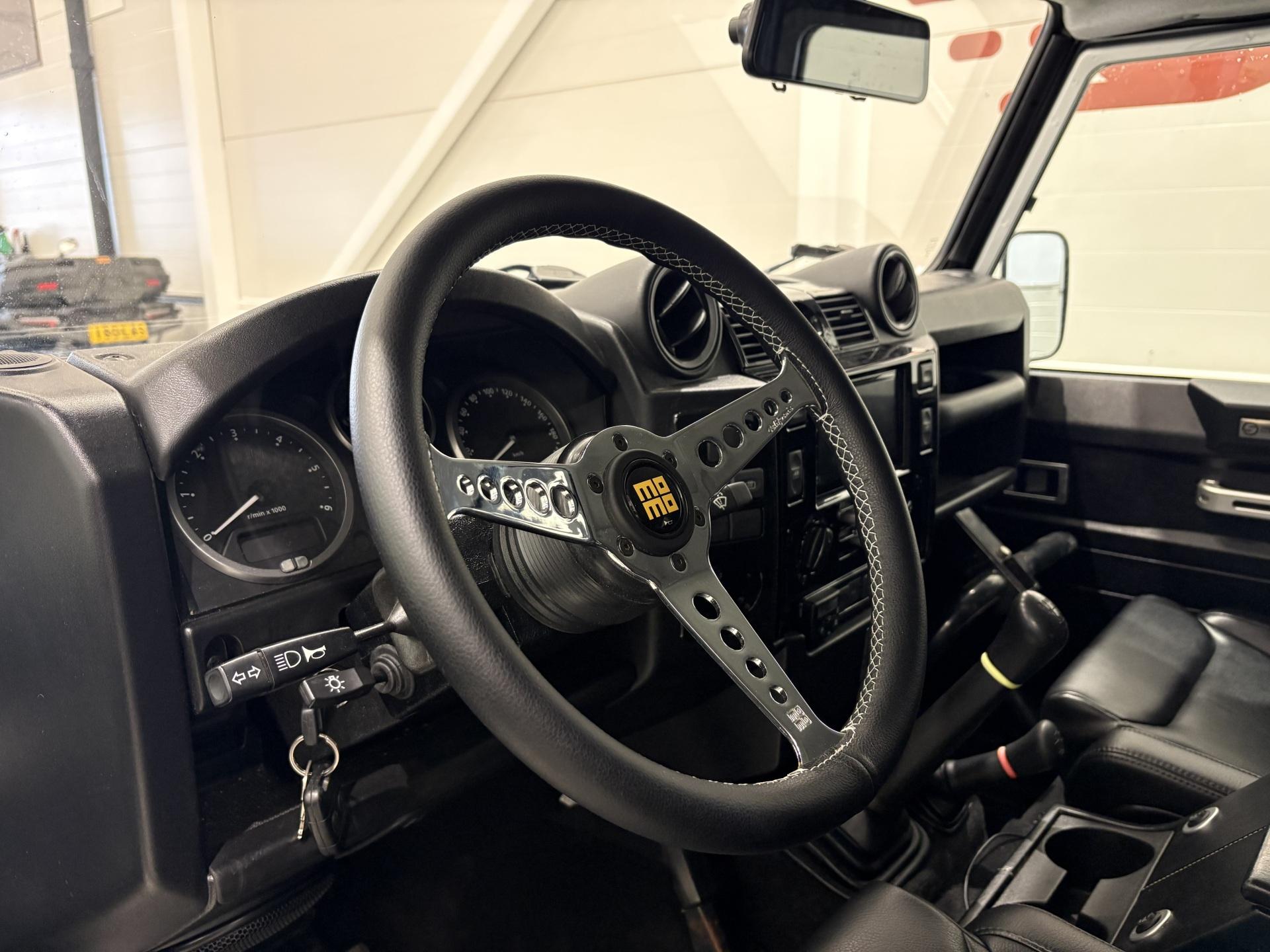 LAND ROVER Defender 2008
