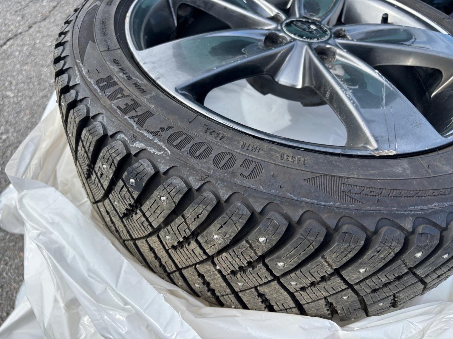 VOLKSWAGEN Polo 2011