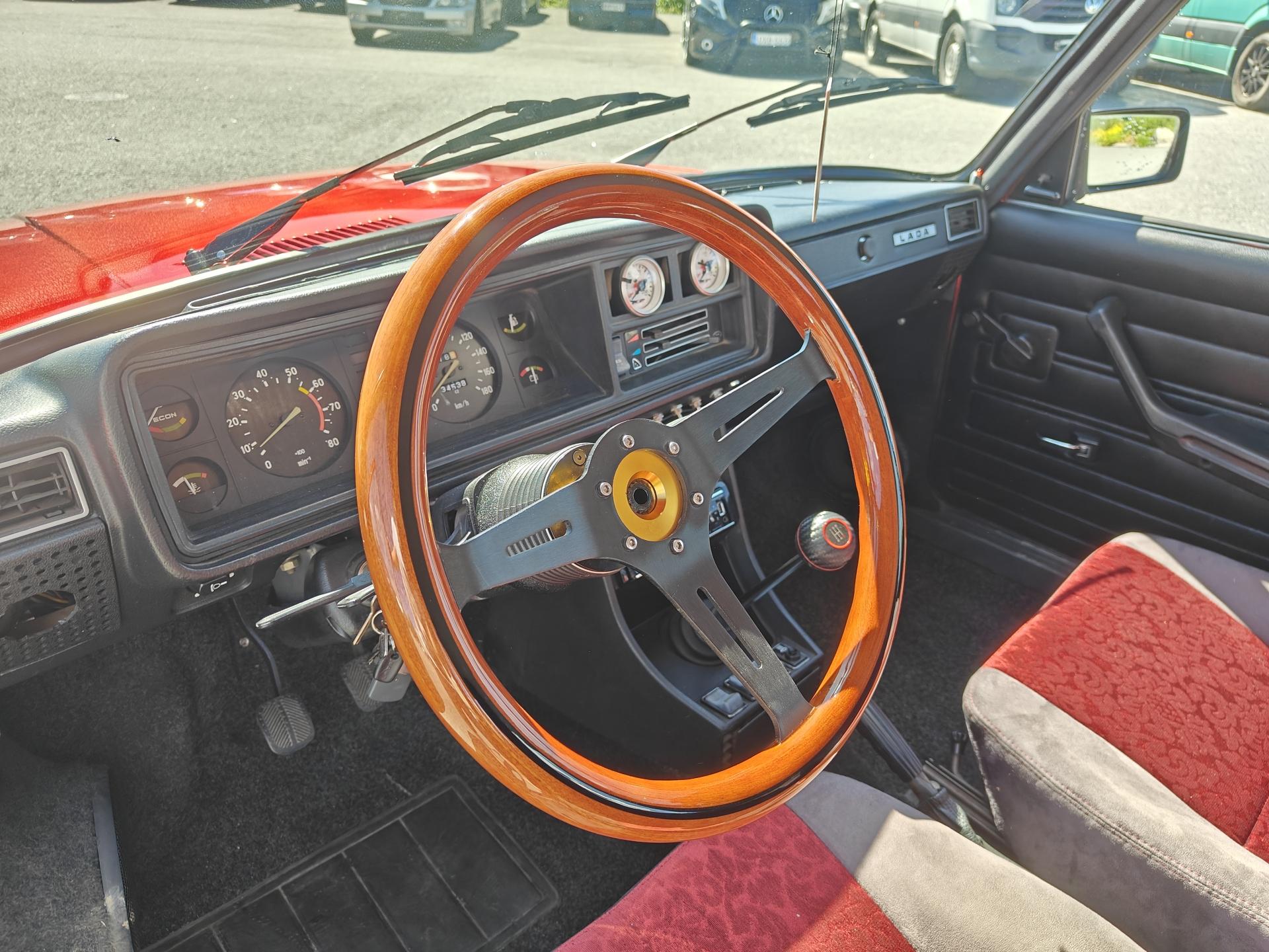 LADA 2107 1996