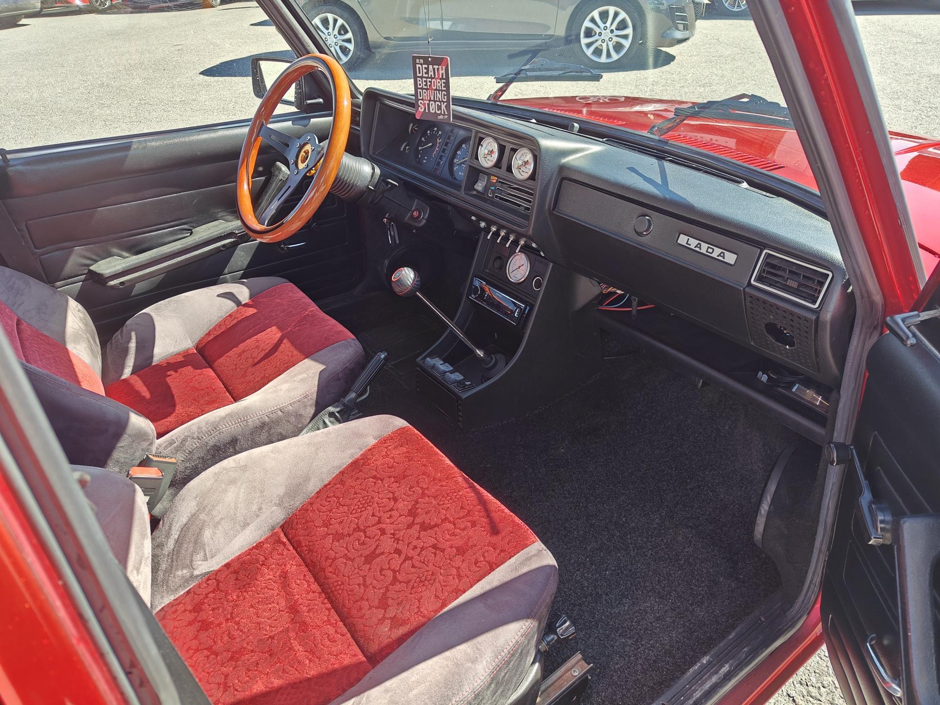 LADA 2107 1996