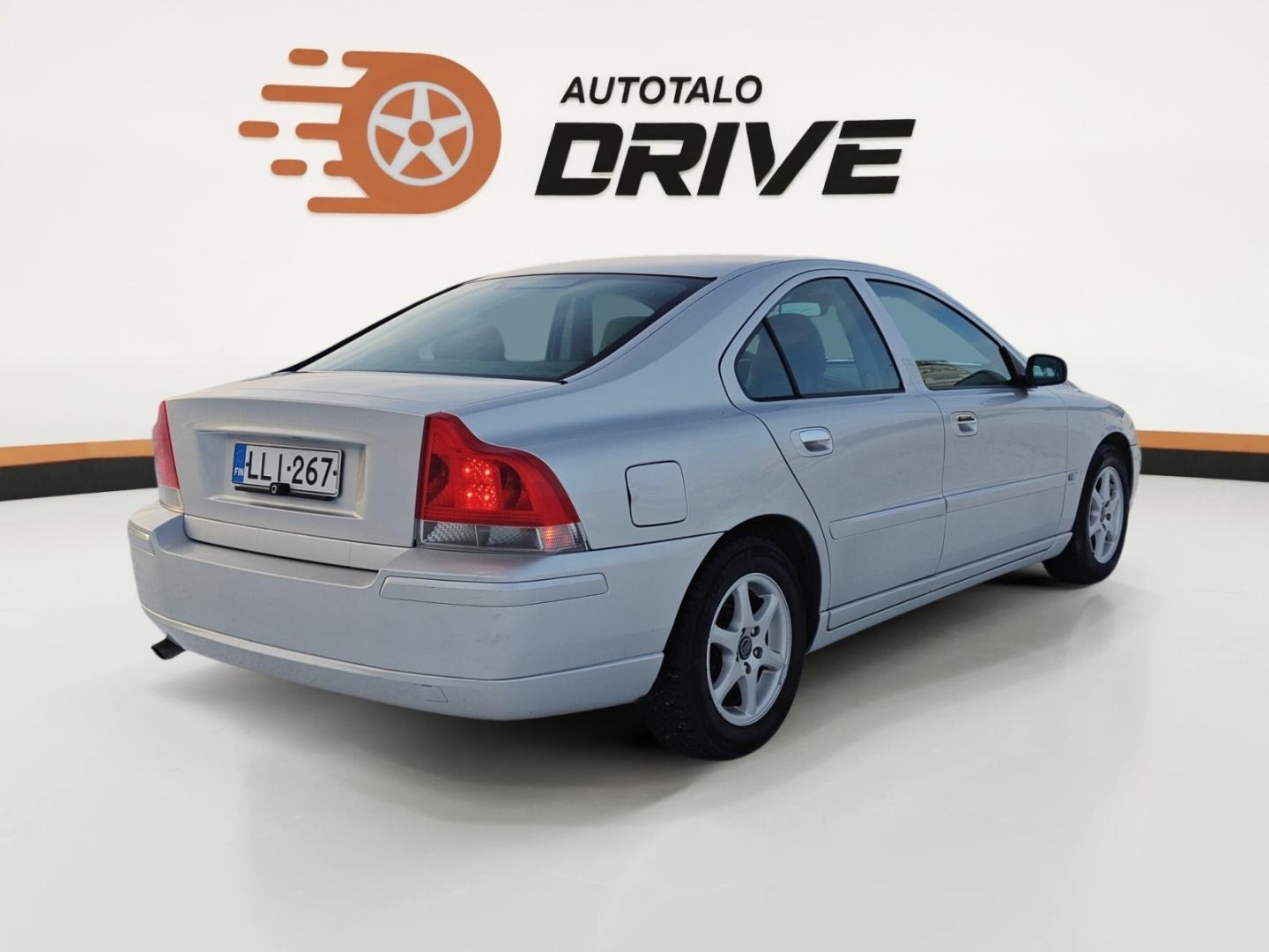 VOLVO S60 2005