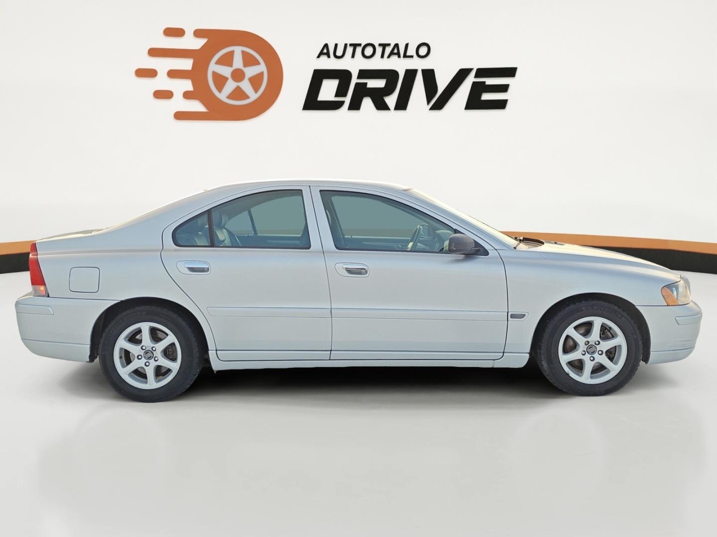 VOLVO S60 2005