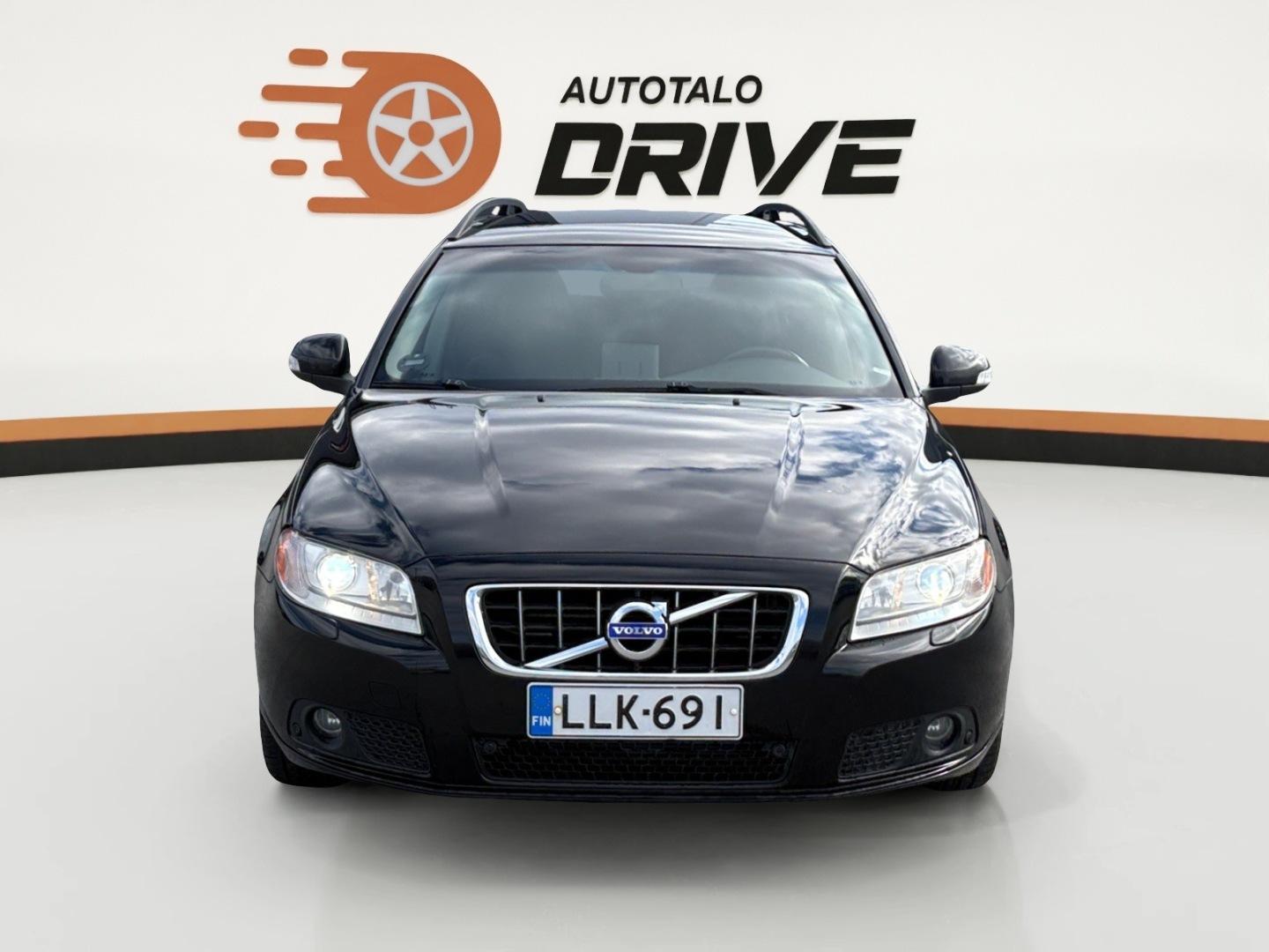 VOLVO V70 2010