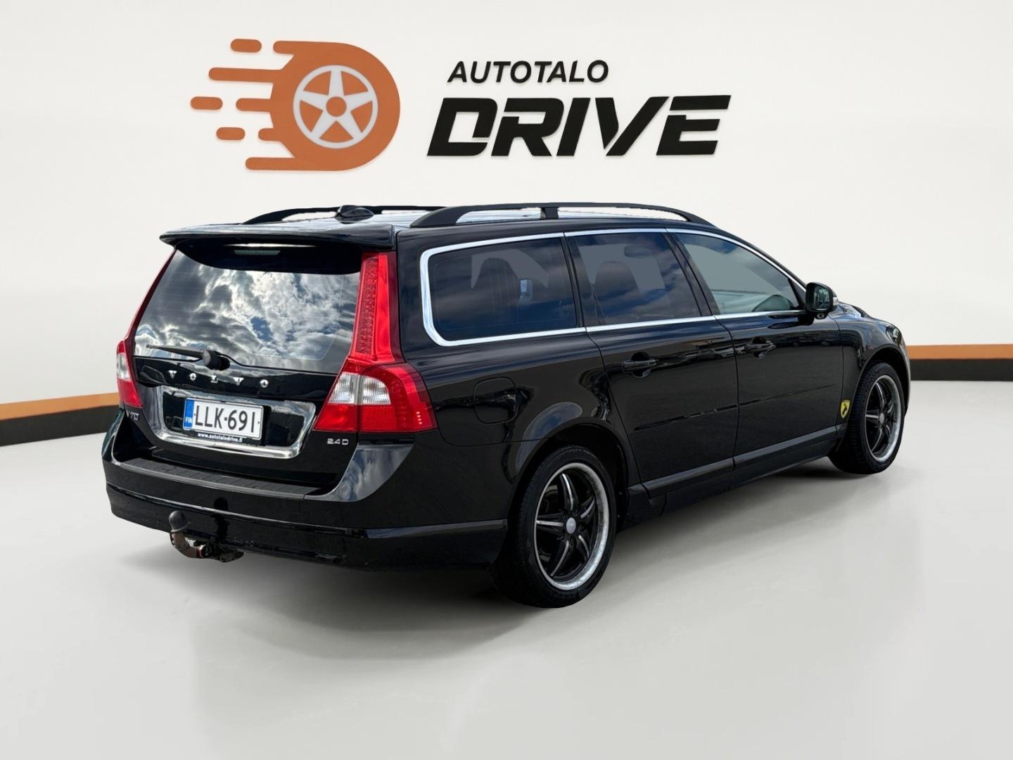 VOLVO V70 2010