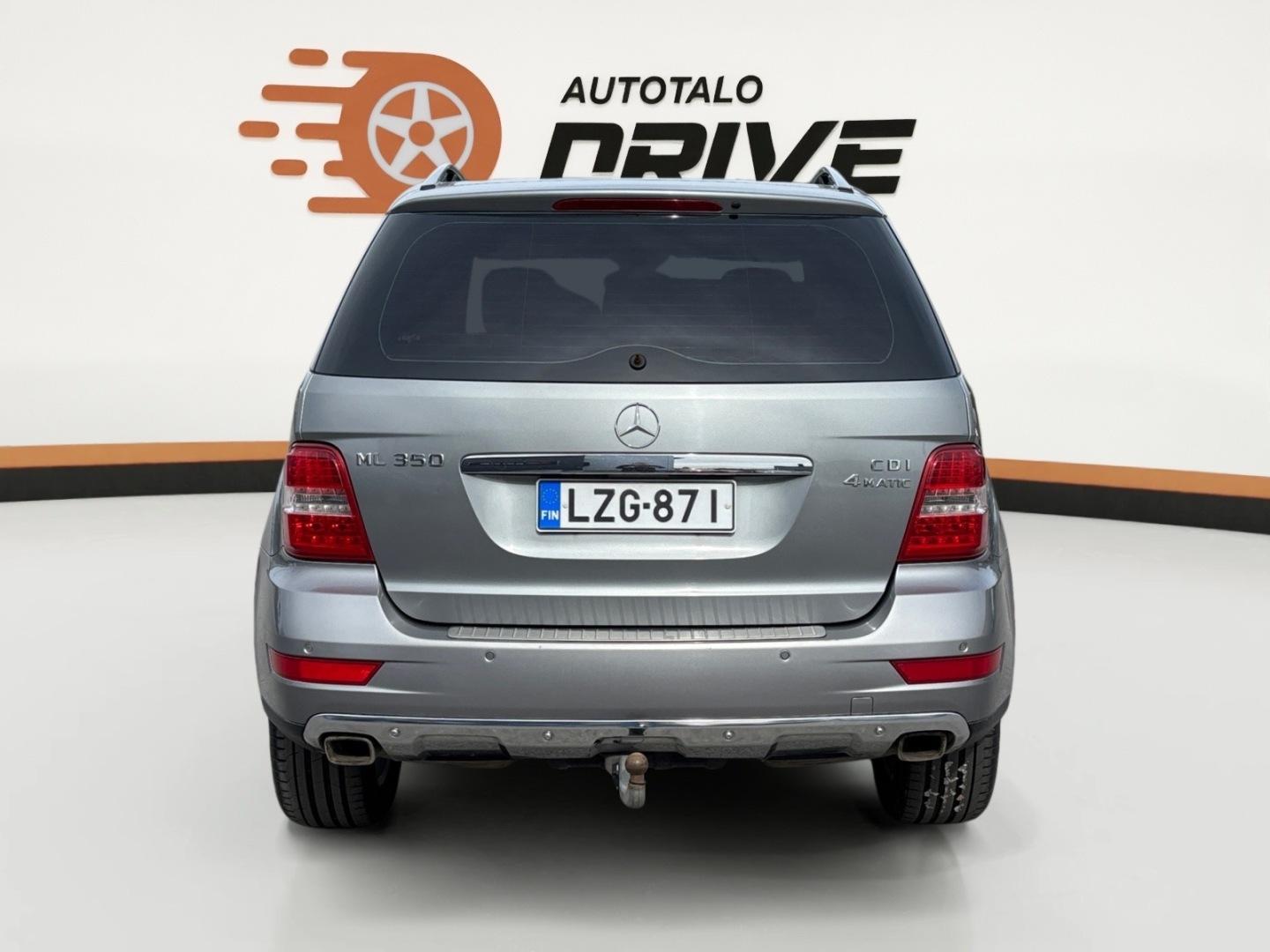 MERCEDES-BENZ ML 2011