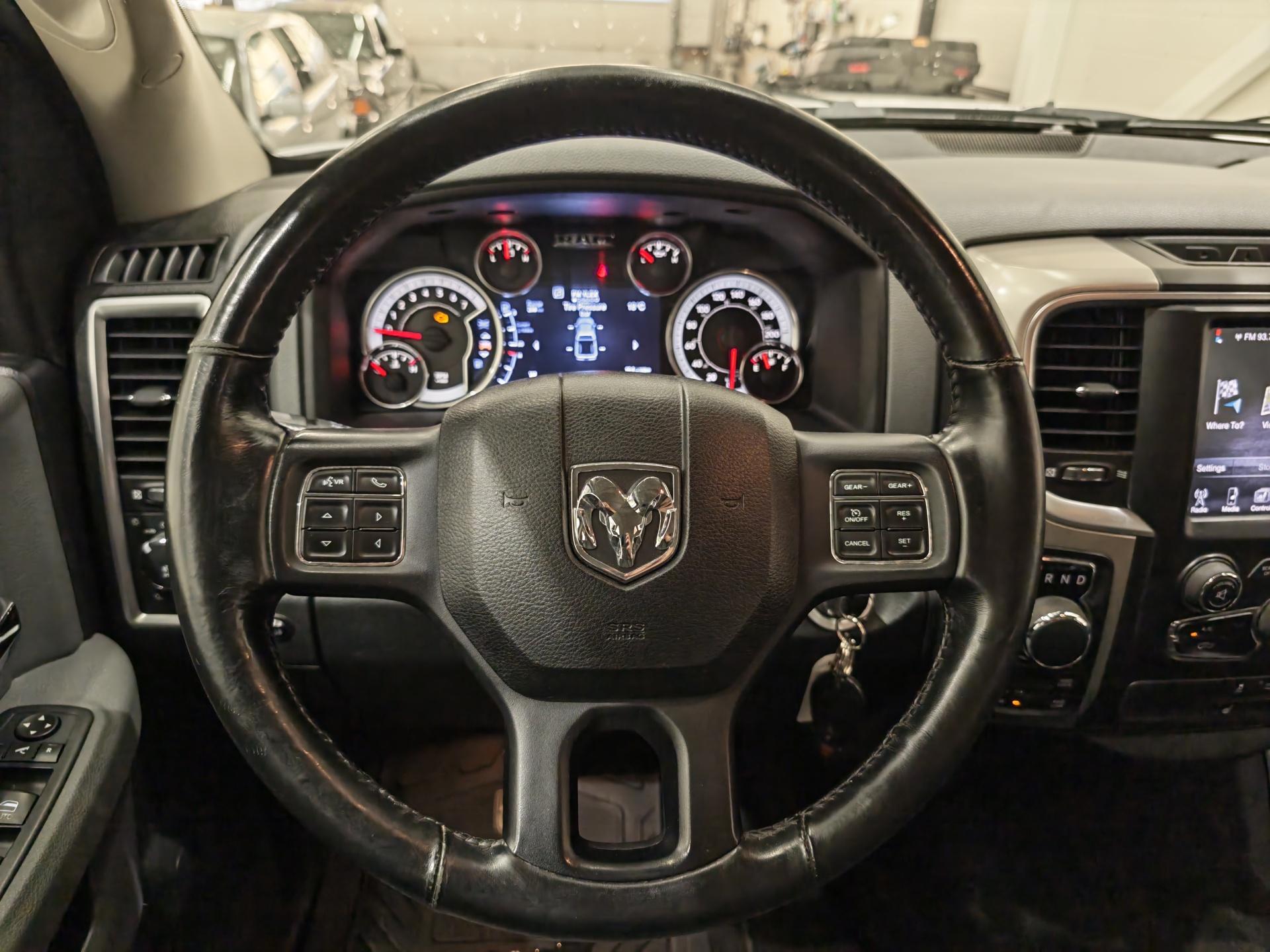 DODGE Ram 1500 2016