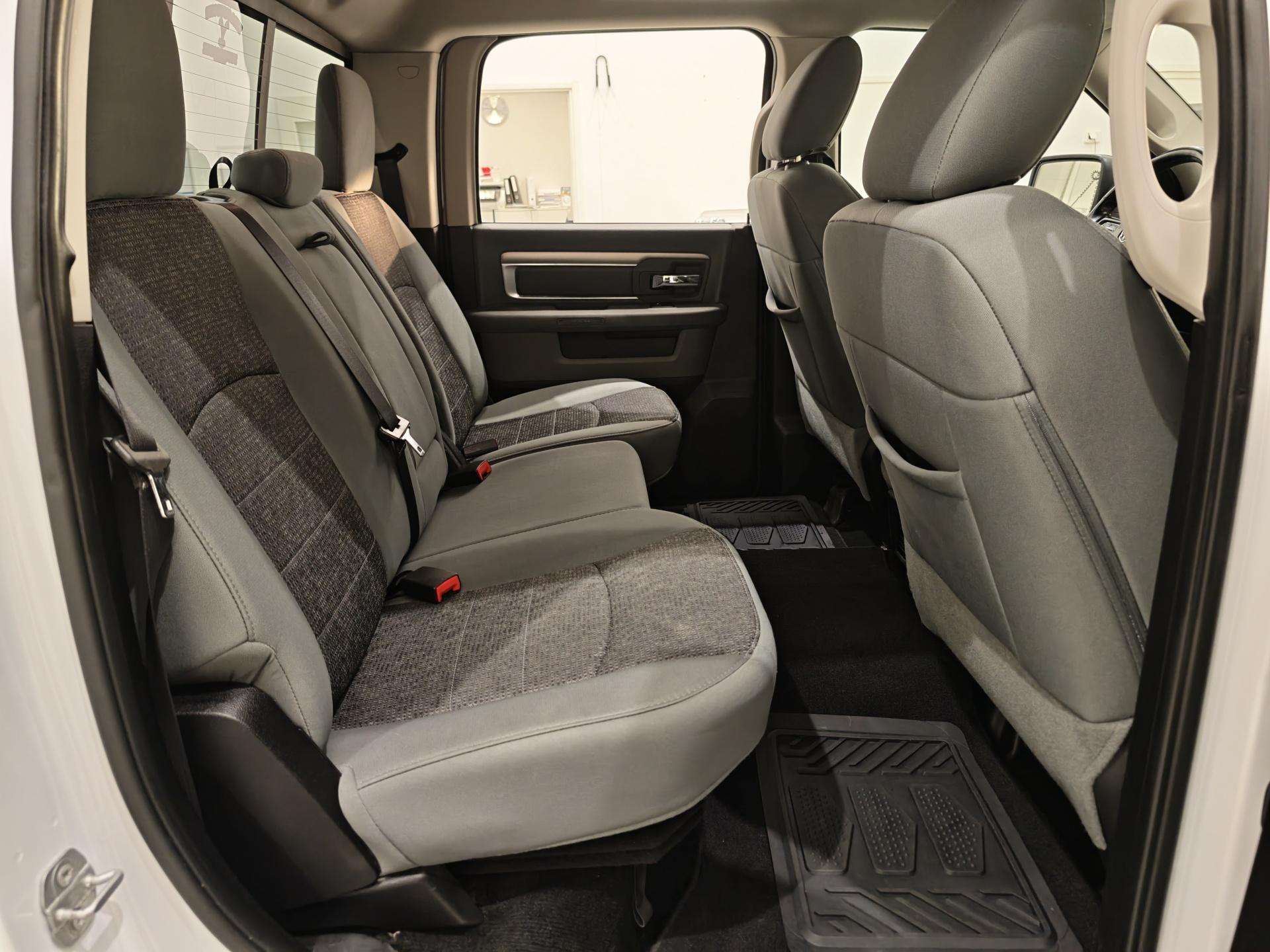 DODGE Ram 1500 2016