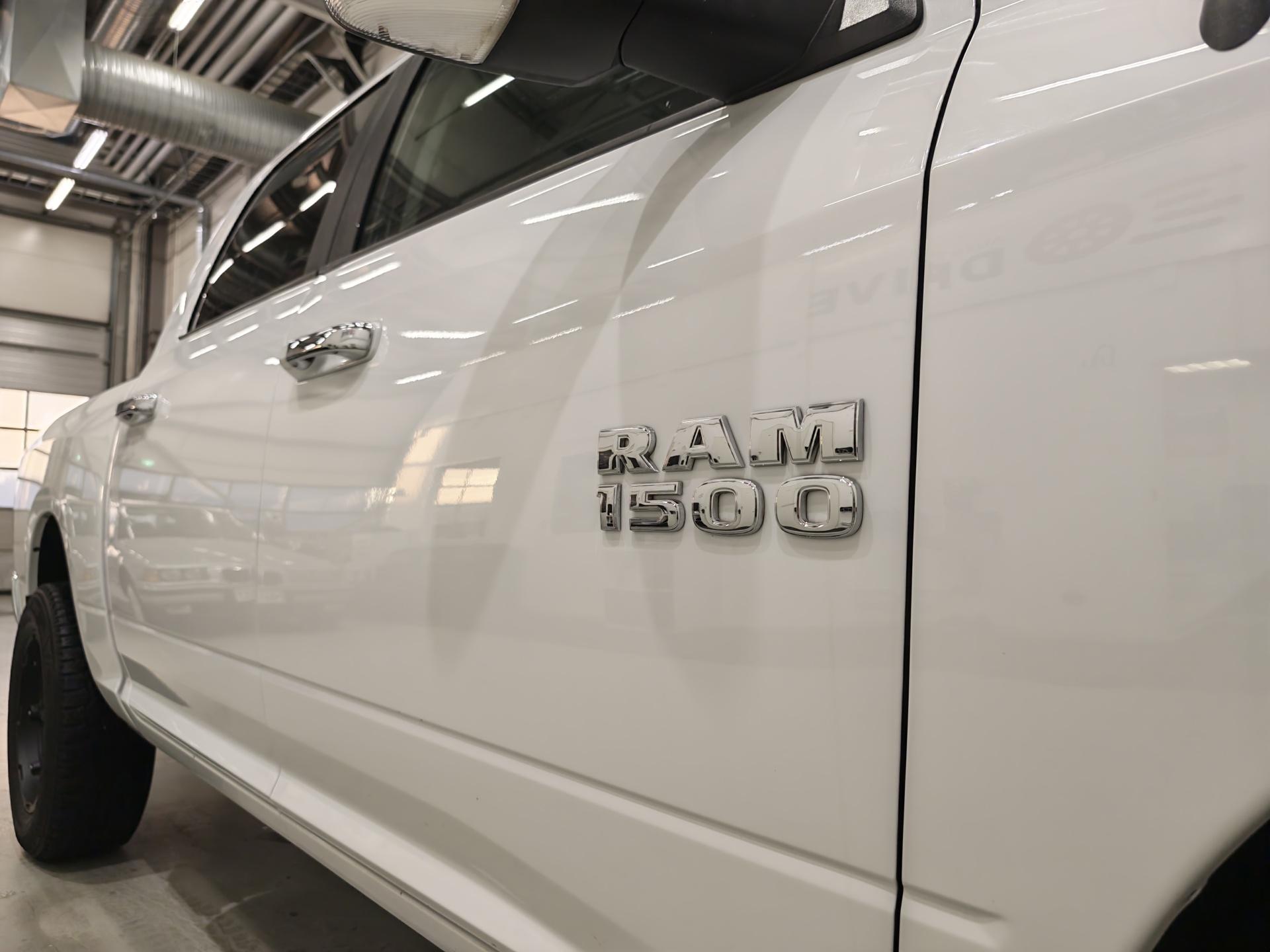DODGE Ram 1500 2016