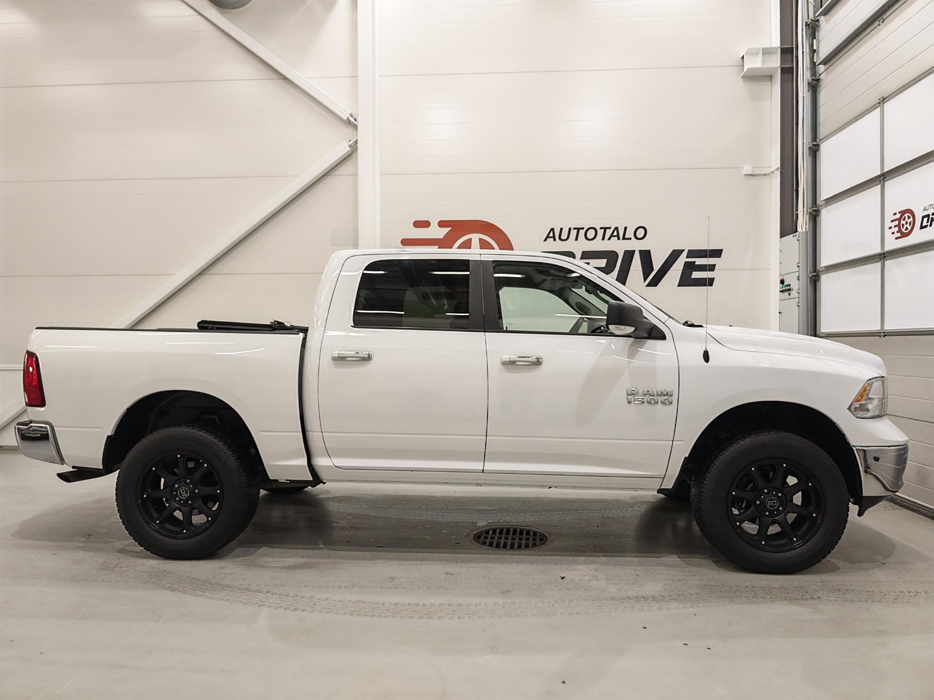 DODGE Ram 1500 2016