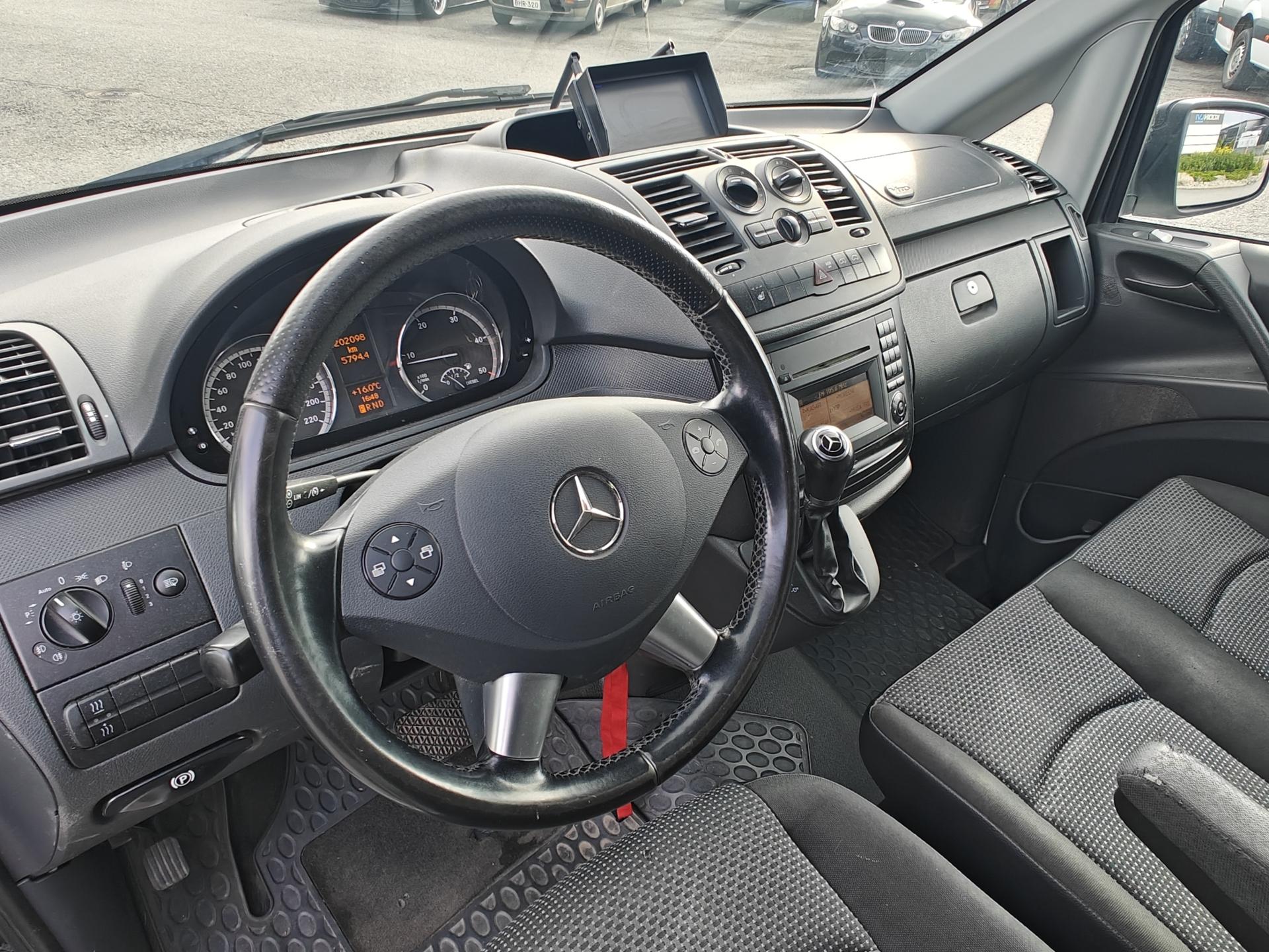 MERCEDES-BENZ Vito 2012