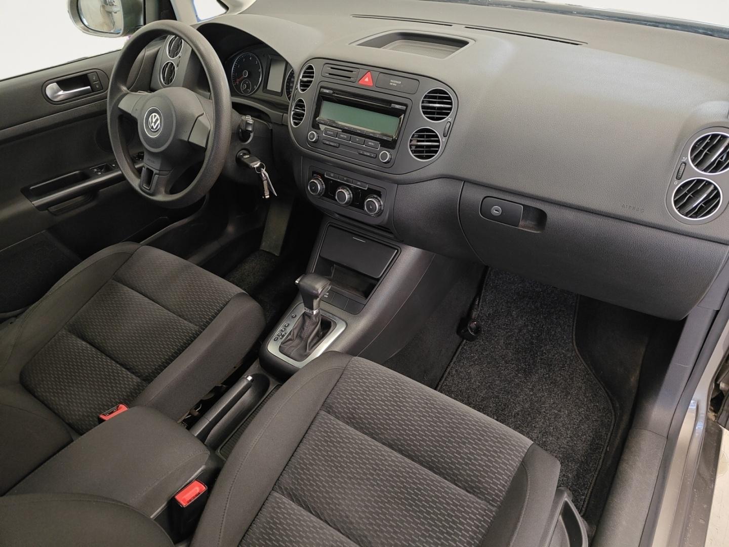 VOLKSWAGEN Golf Plus 2010