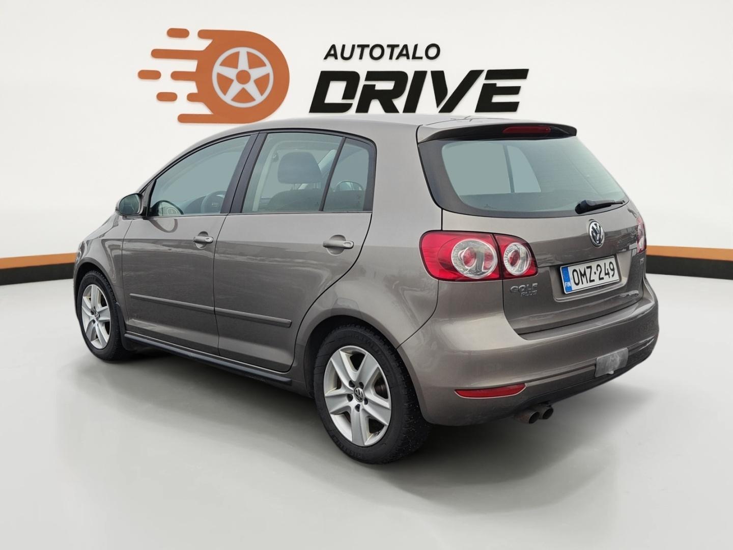 VOLKSWAGEN Golf Plus 2010