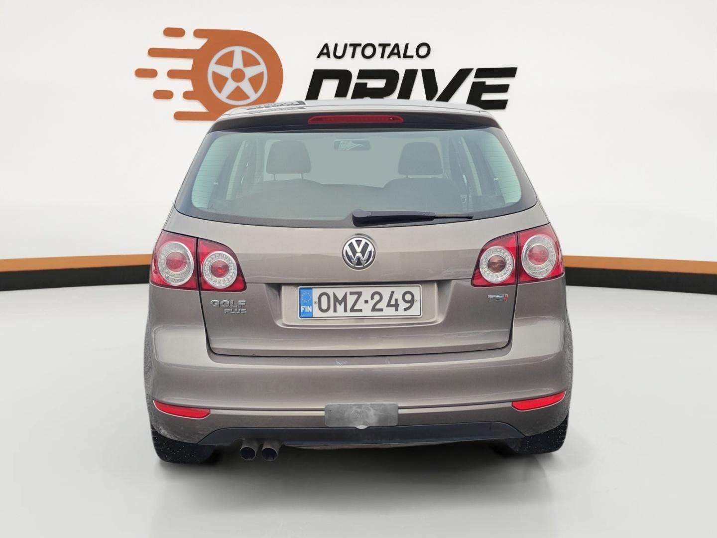 VOLKSWAGEN Golf Plus 2010