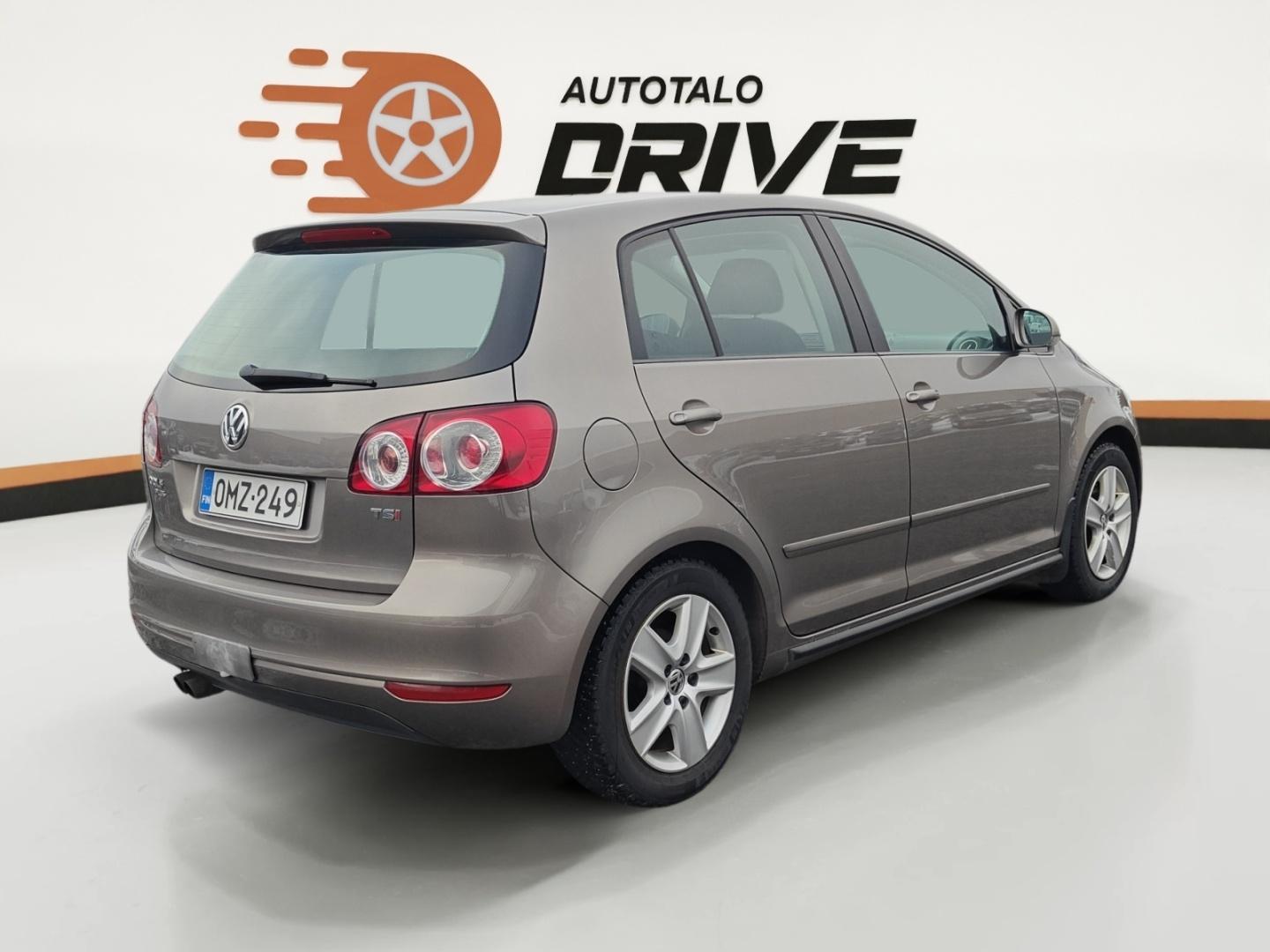 VOLKSWAGEN Golf Plus 2010