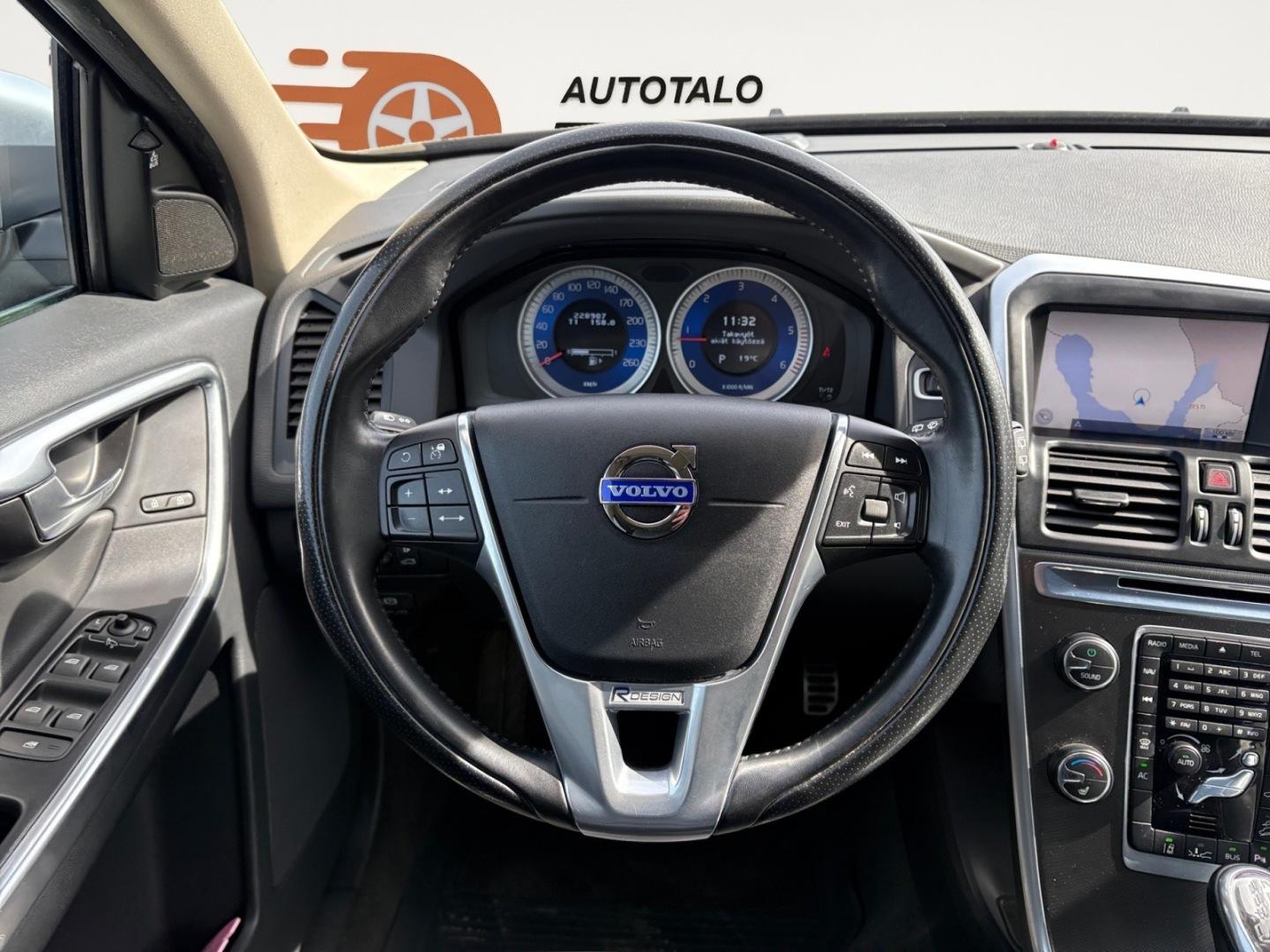 VOLVO XC60 2013
