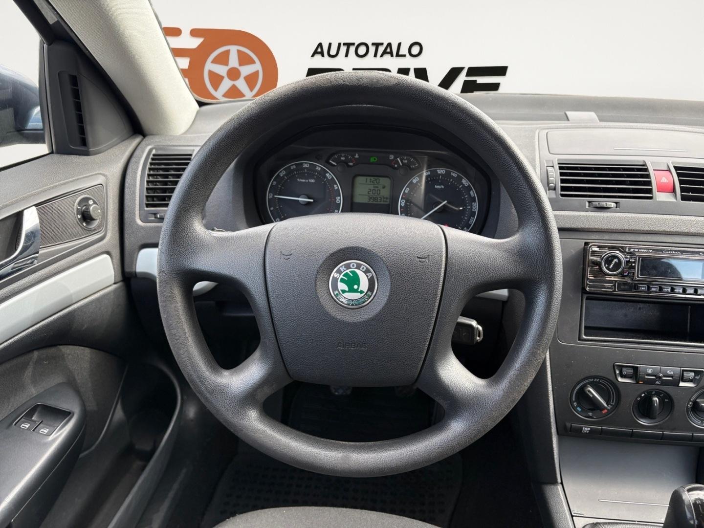 SKODA Octavia 2009