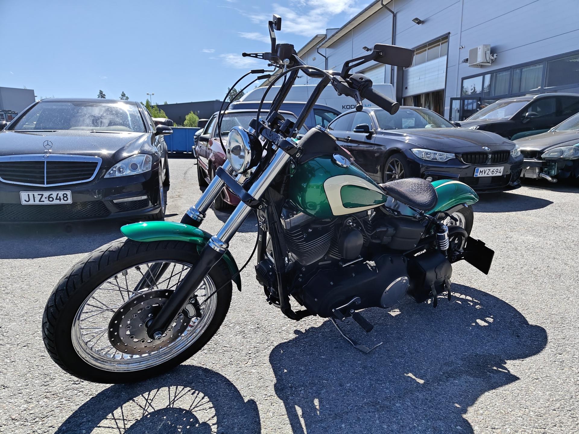 HARLEY-DAVIDSON Dyna 2008