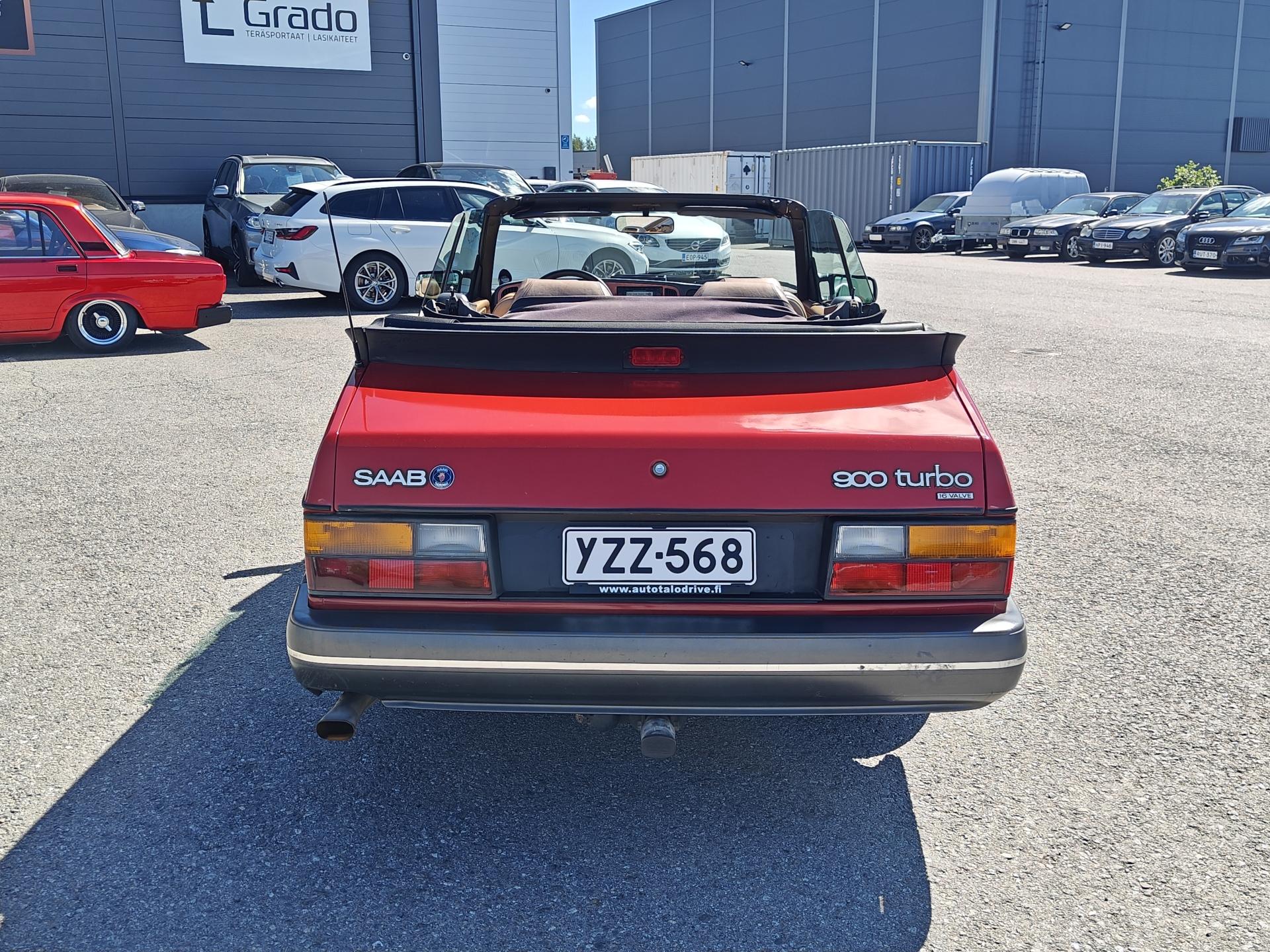 SAAB 900 1988