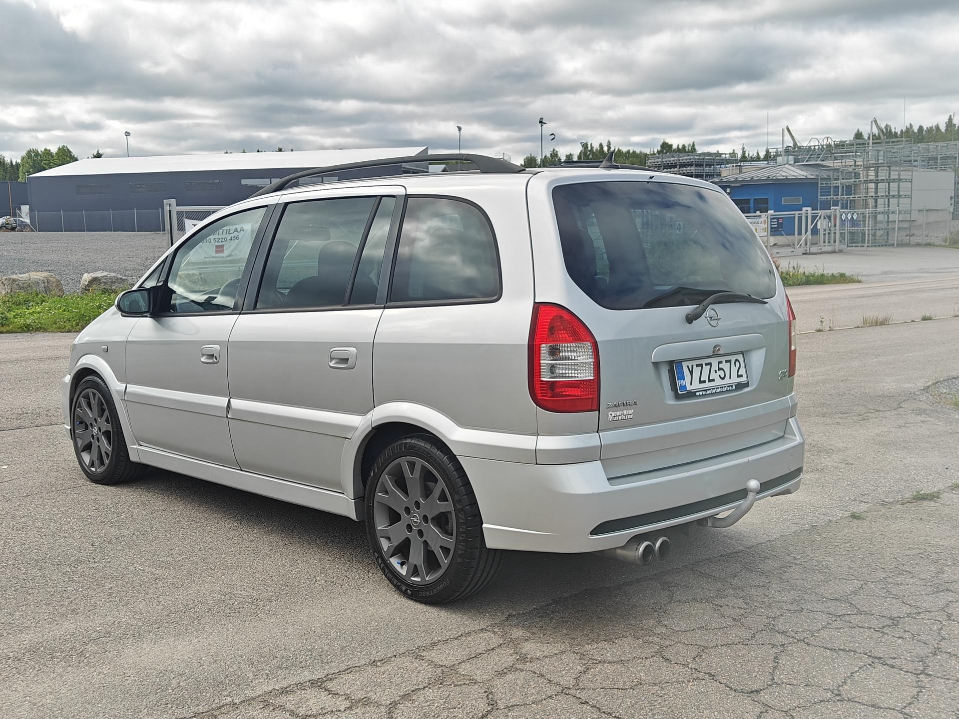 OPEL Zafira 2004