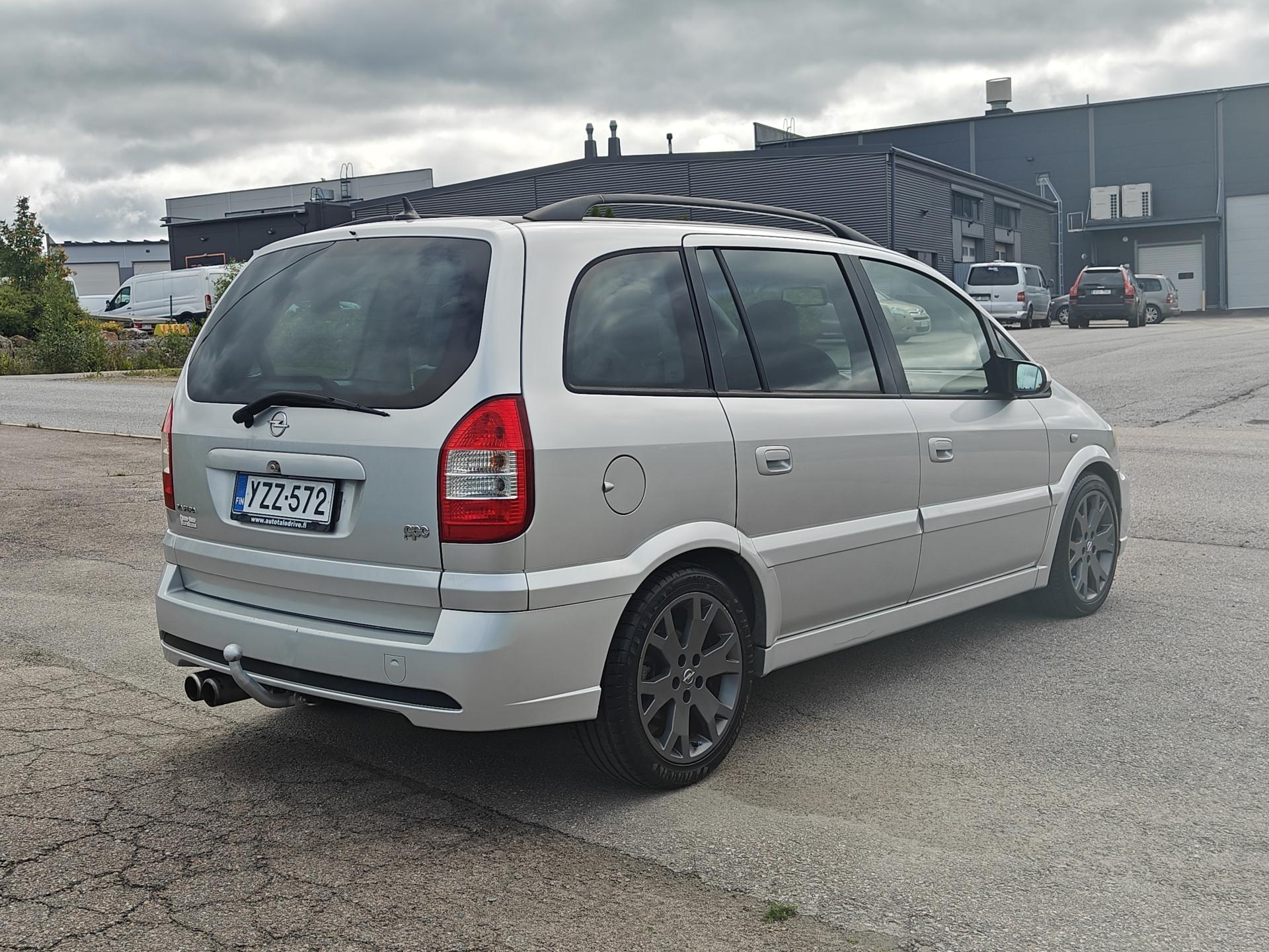 OPEL Zafira 2004