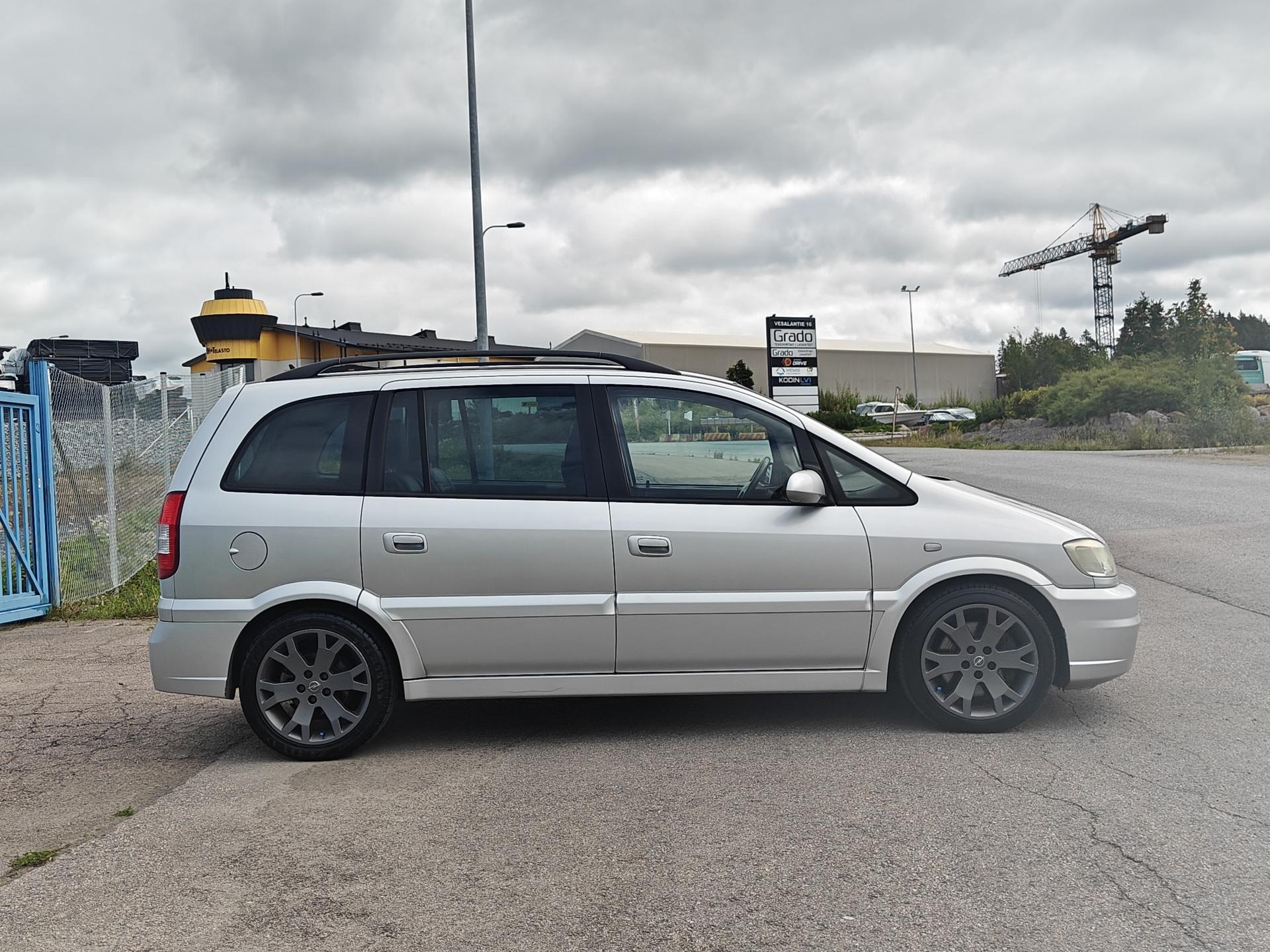 OPEL Zafira 2004