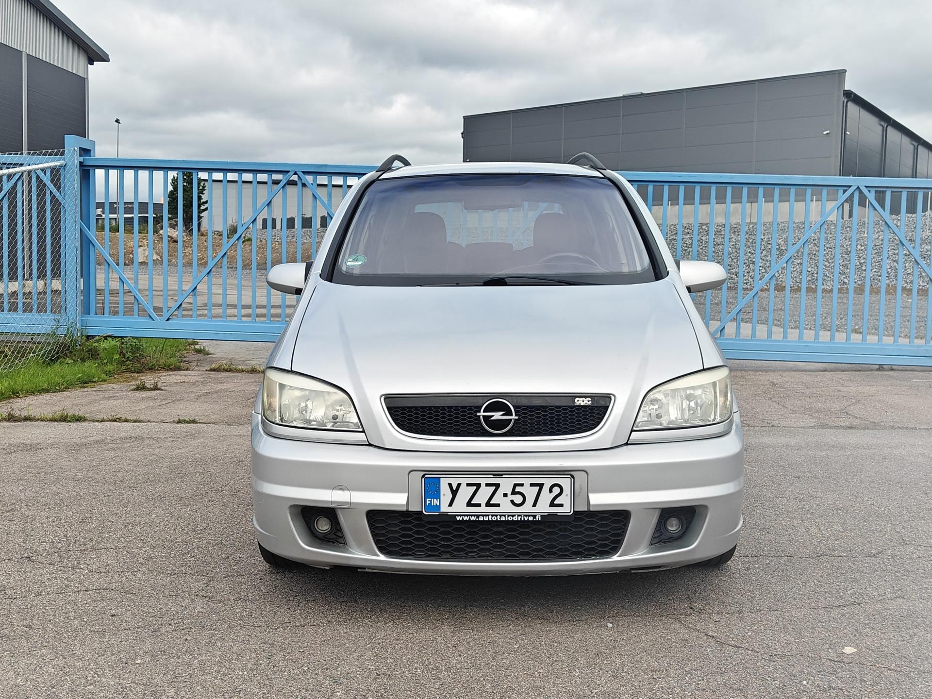 OPEL Zafira 2004