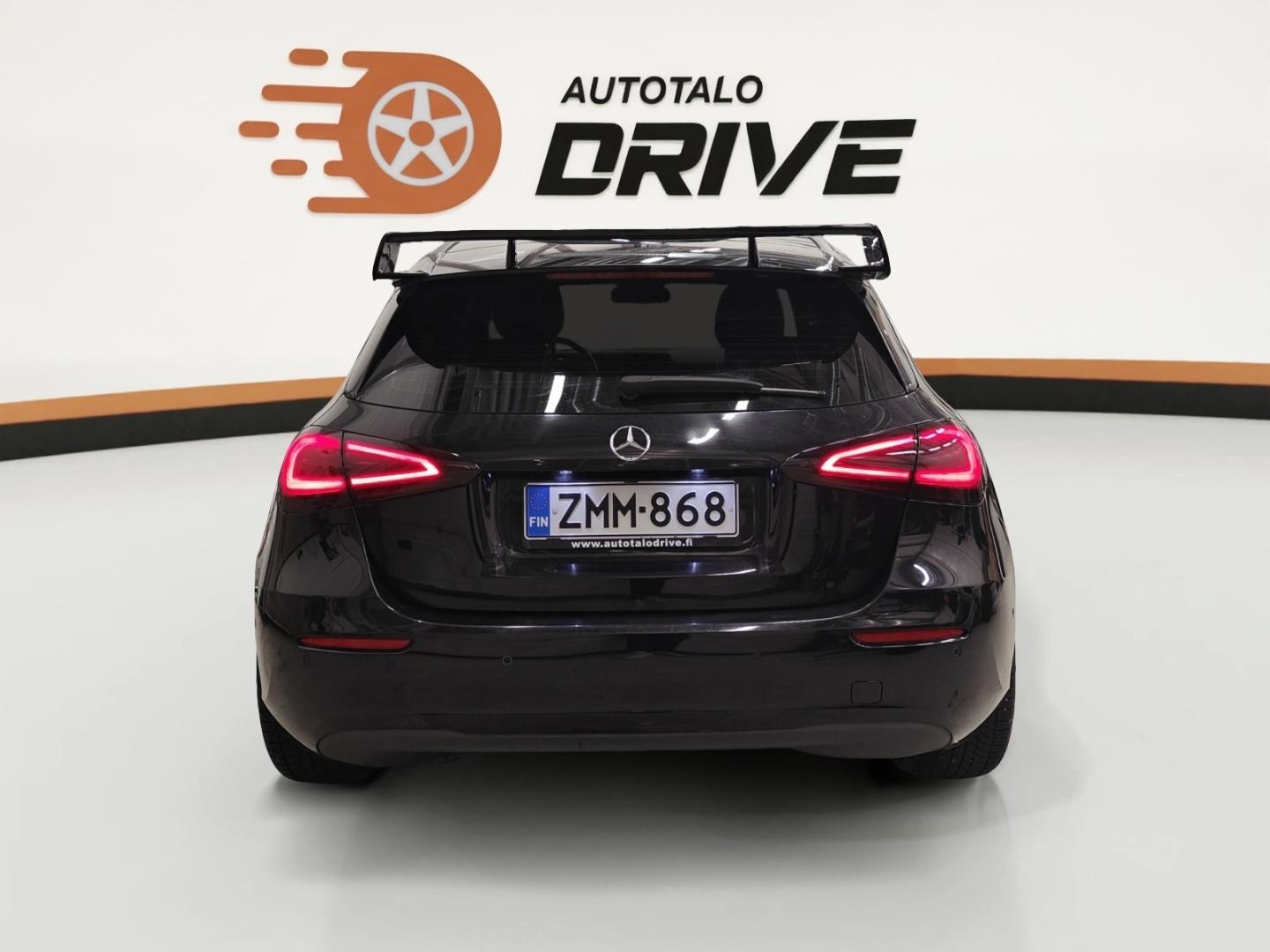 MERCEDES-BENZ A 2019