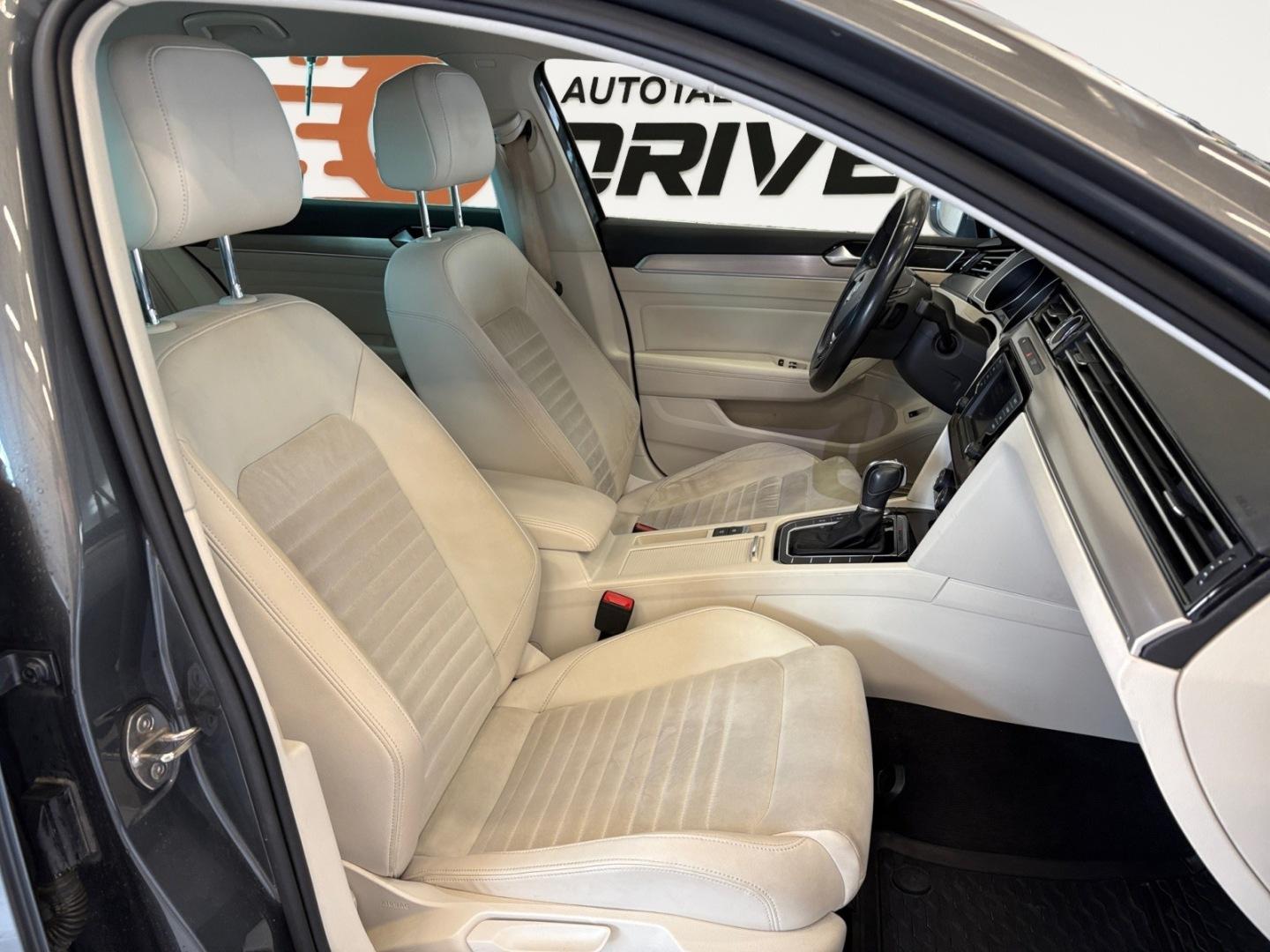 VOLKSWAGEN Passat 2016