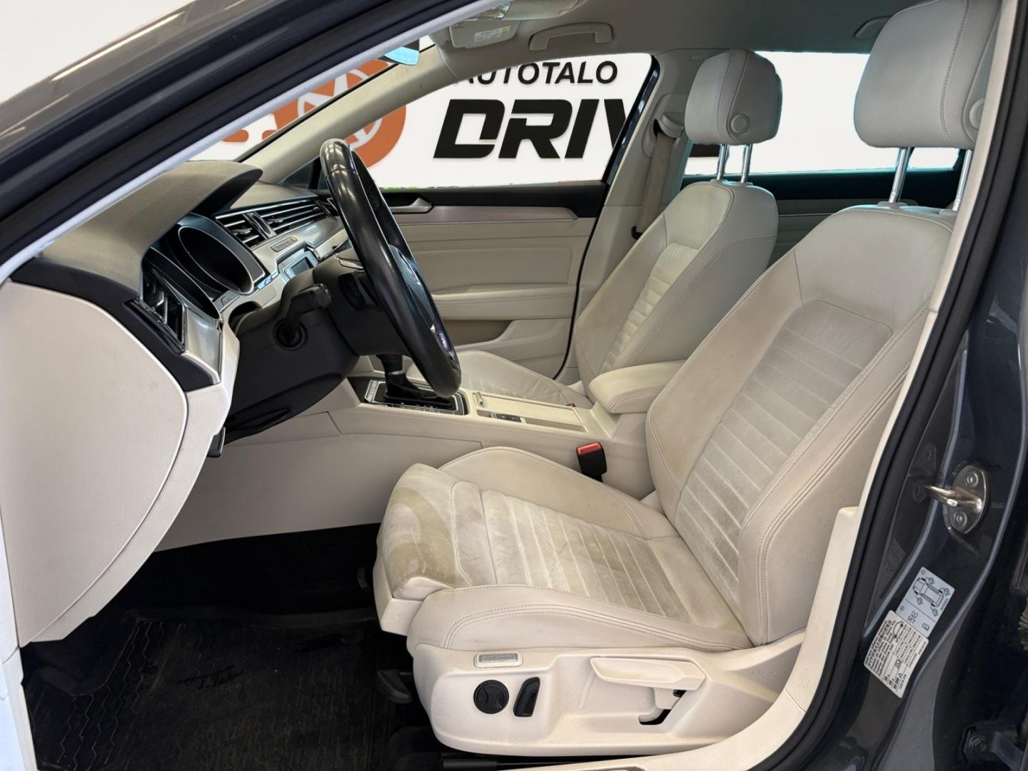 VOLKSWAGEN Passat 2016