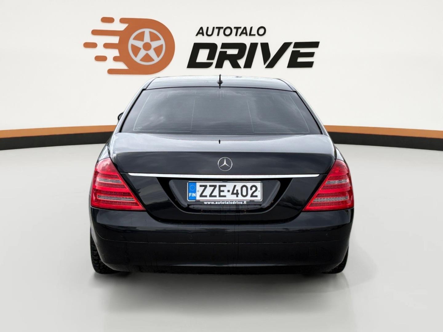 MERCEDES-BENZ S 2006