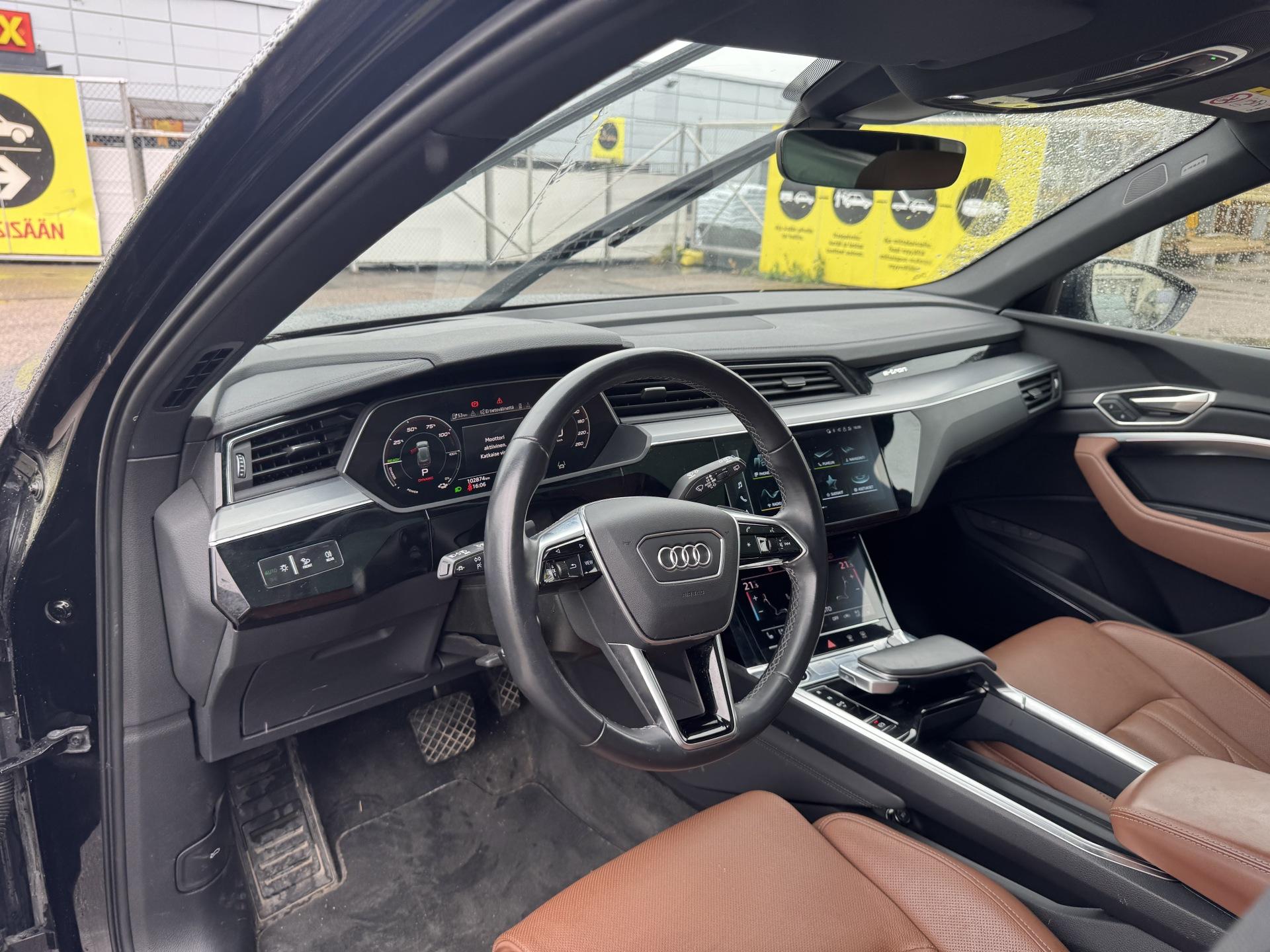 AUDI Q8 e-tron 2023