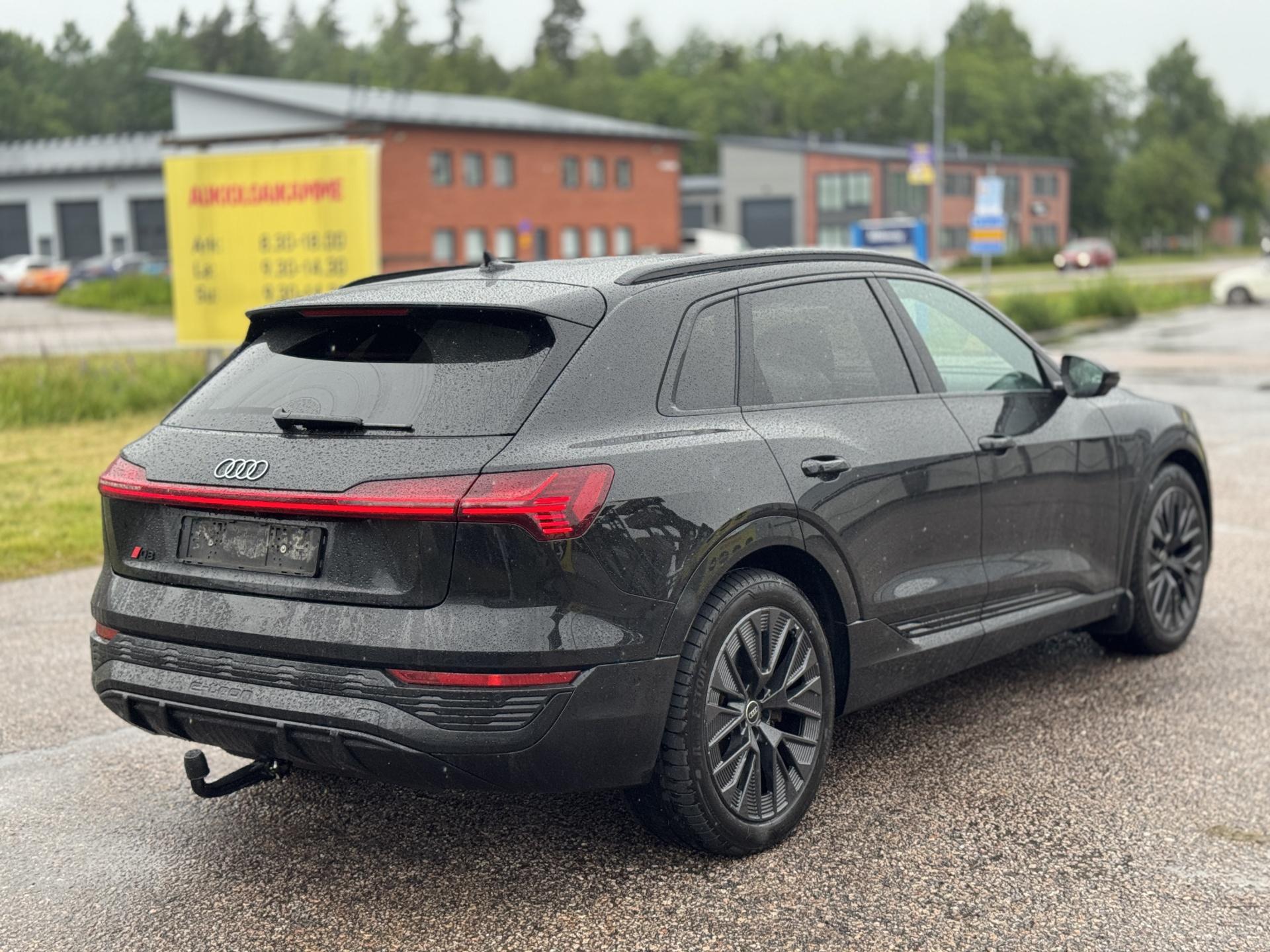 AUDI Q8 e-tron 2023