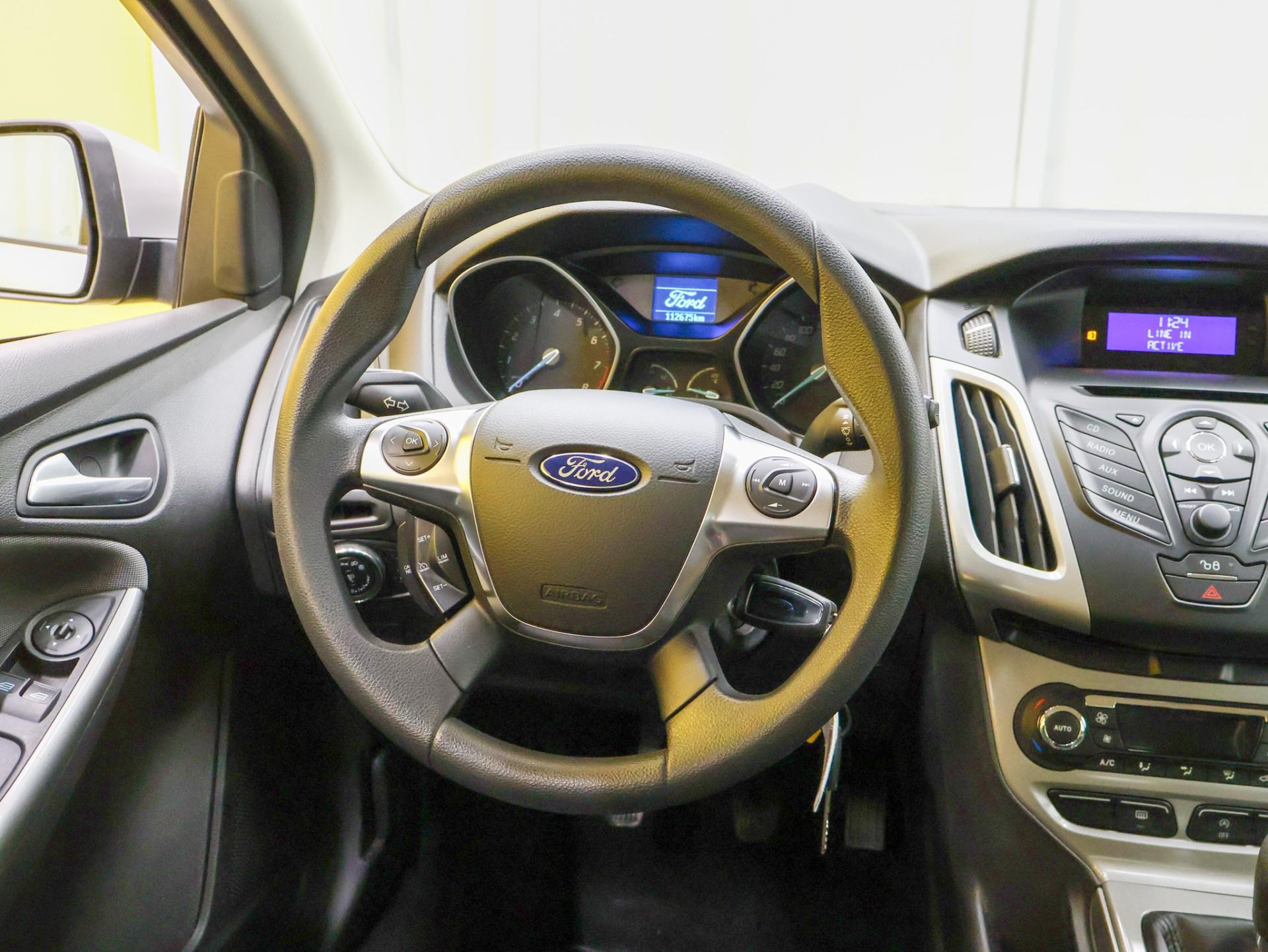 FORD Focus 2012