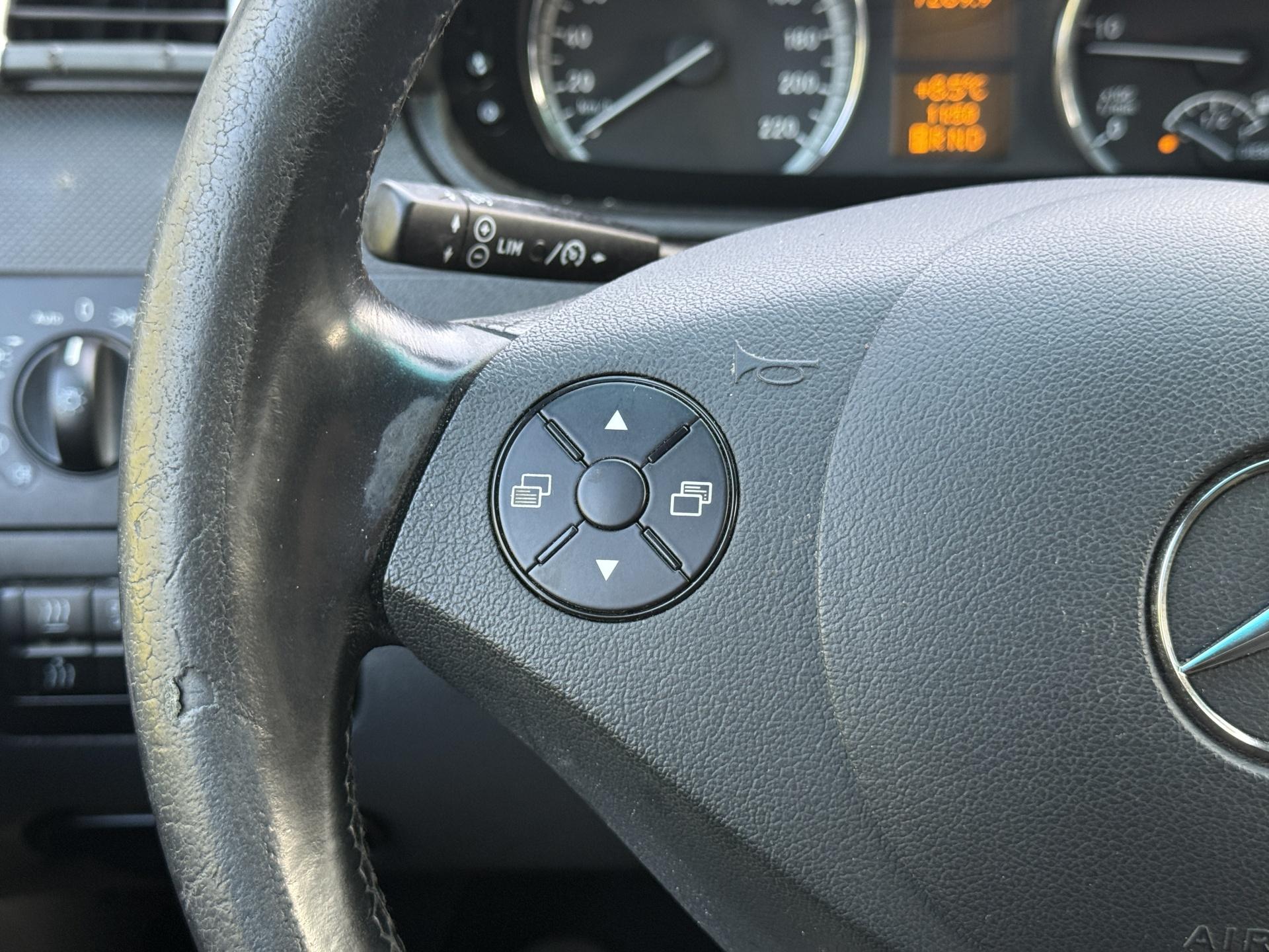 MERCEDES-BENZ Vito 2011
