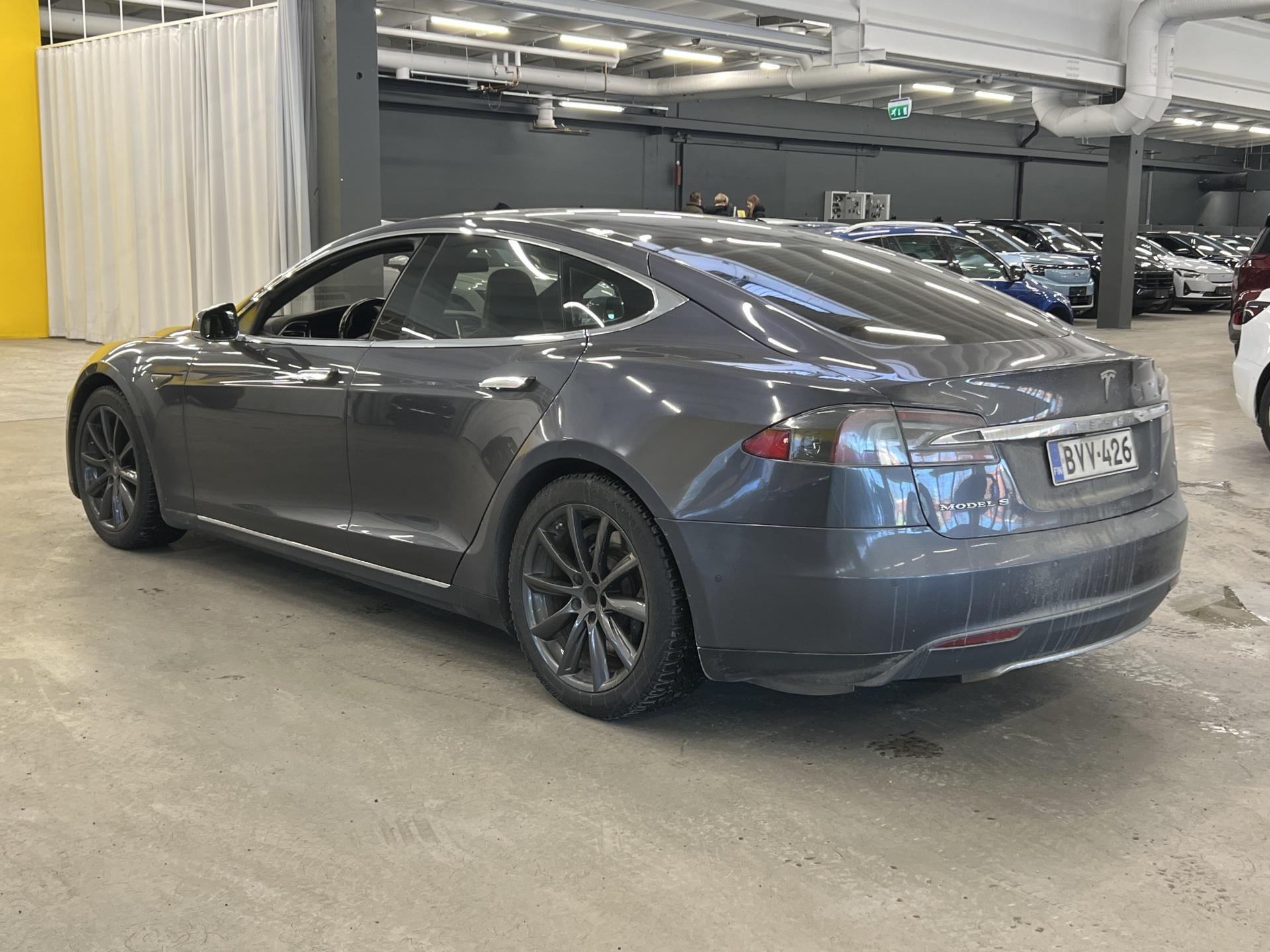 TESLA Model S 2016