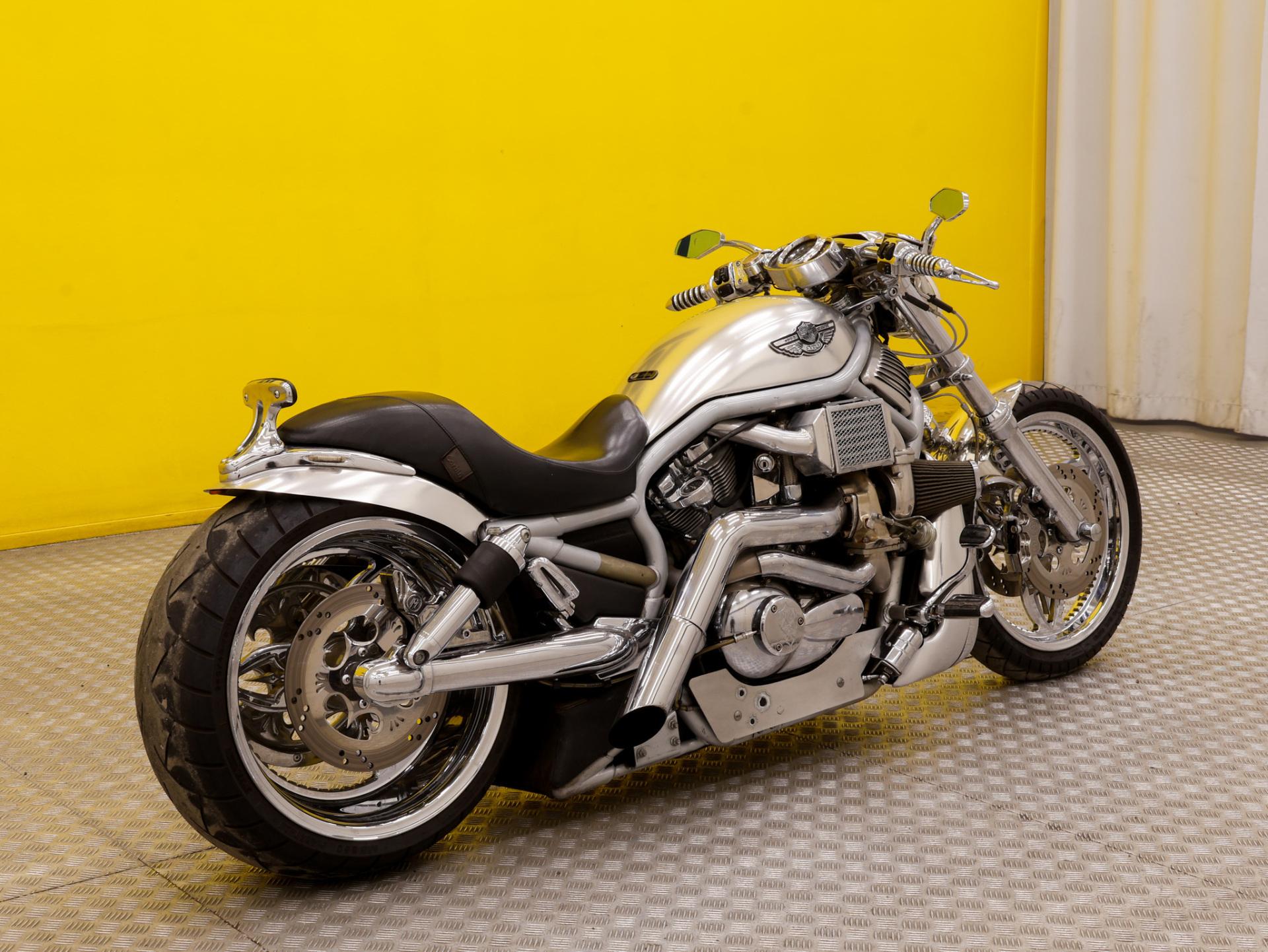 HARLEY-DAVIDSON VRSC 2003