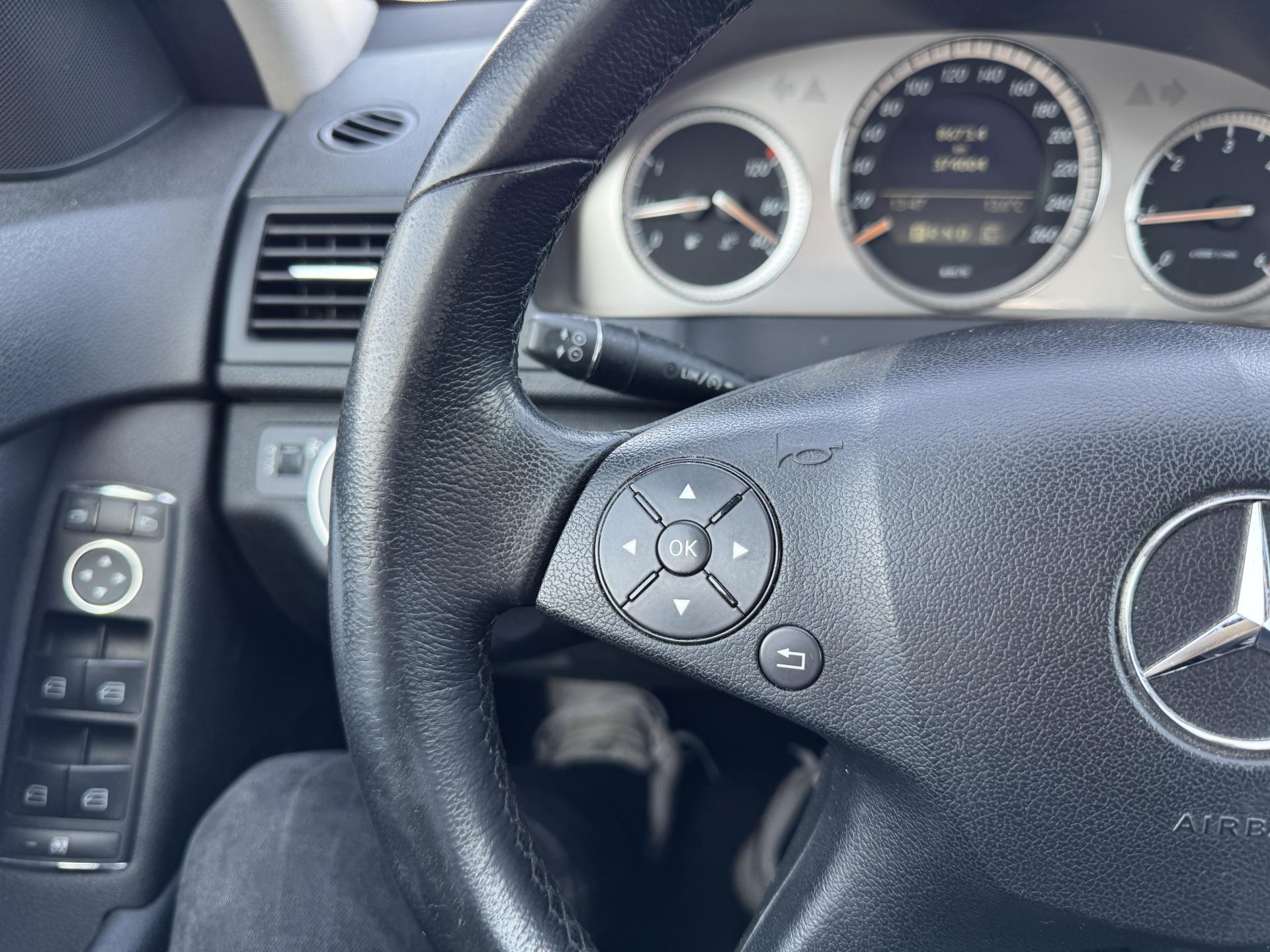 MERCEDES-BENZ C 2008