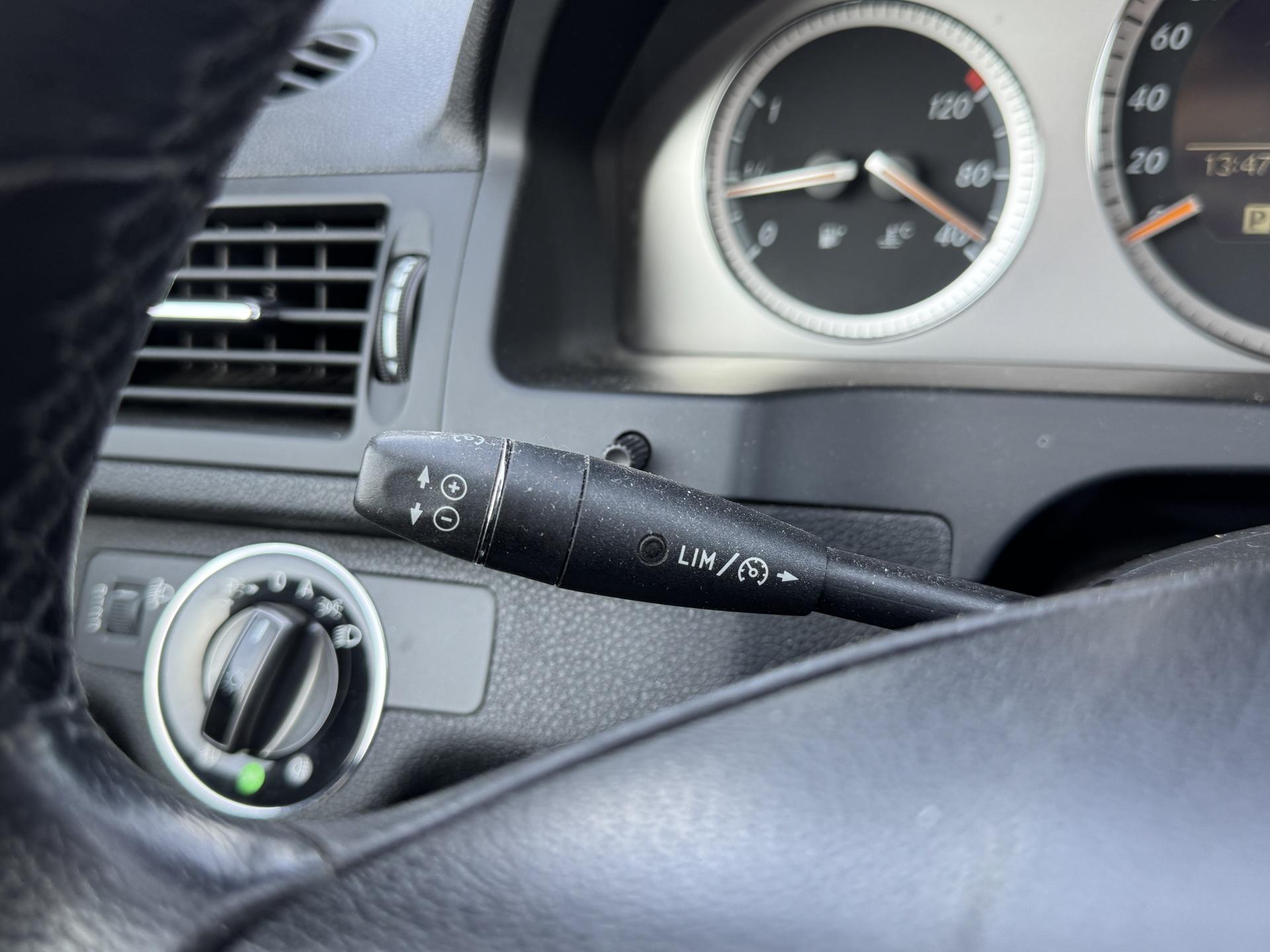 MERCEDES-BENZ C 2008