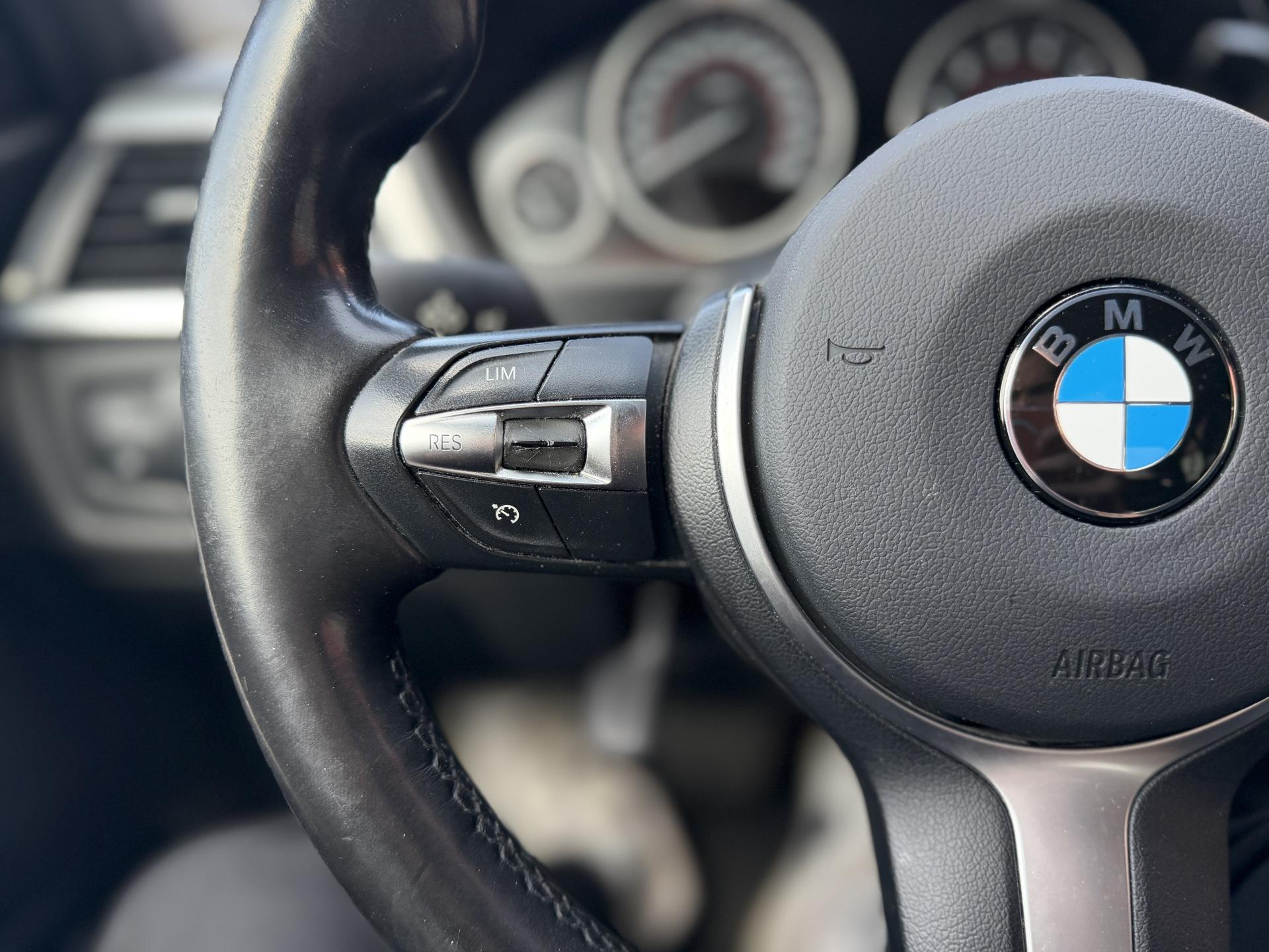 BMW 328 2015