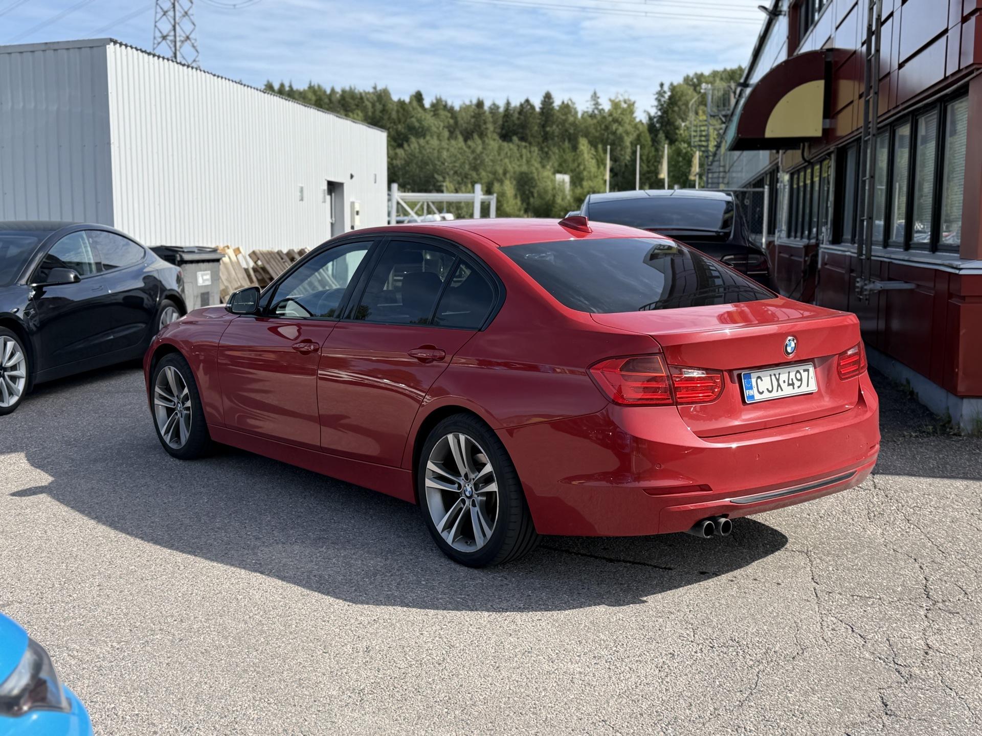 BMW 328 2015
