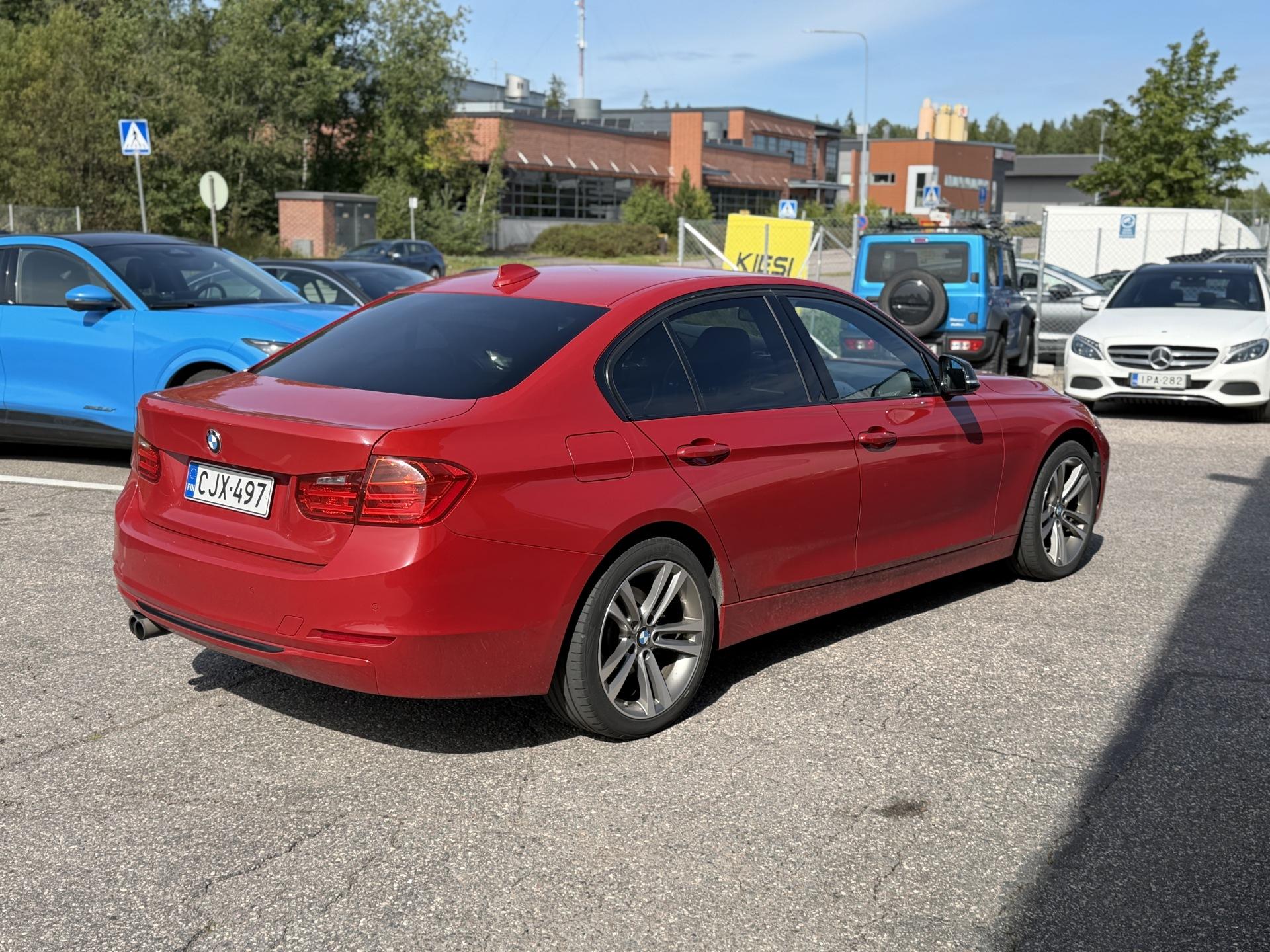 BMW 328 2015