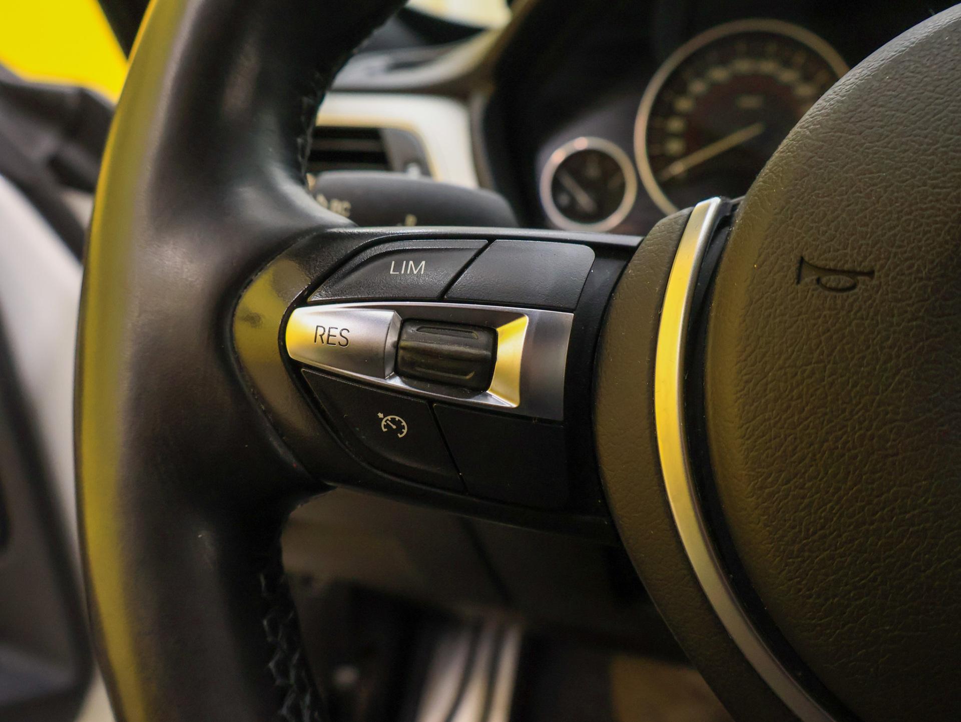 BMW 320 Gran Turismo 2016